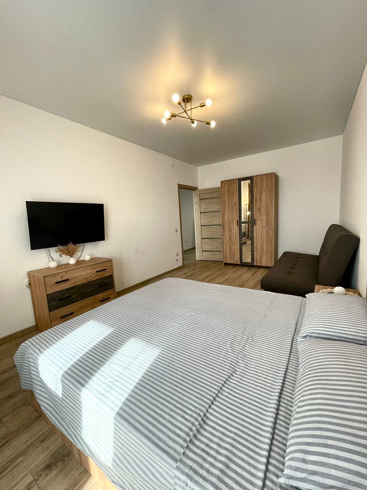 Аренда 2-к квартиры в Екатеринбурге, мкр. Академический, ул. Краснолесья Посуточно 4