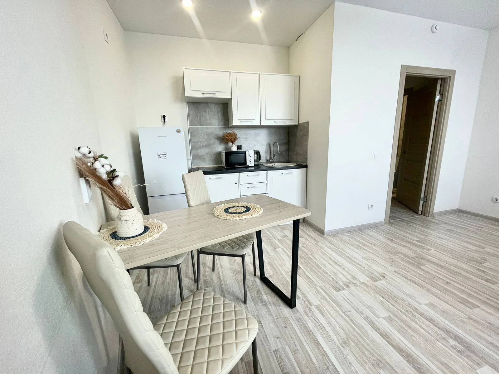 Аренда Квартиры-студии в Екатеринбурге, м. Уралмаш, пр-т Космонавтов Посуточно 3