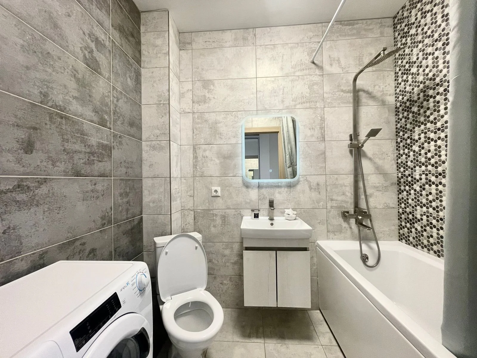 Аренда Квартиры-студии в Екатеринбурге, м. Уралмаш, пр-т Космонавтов Посуточно 9