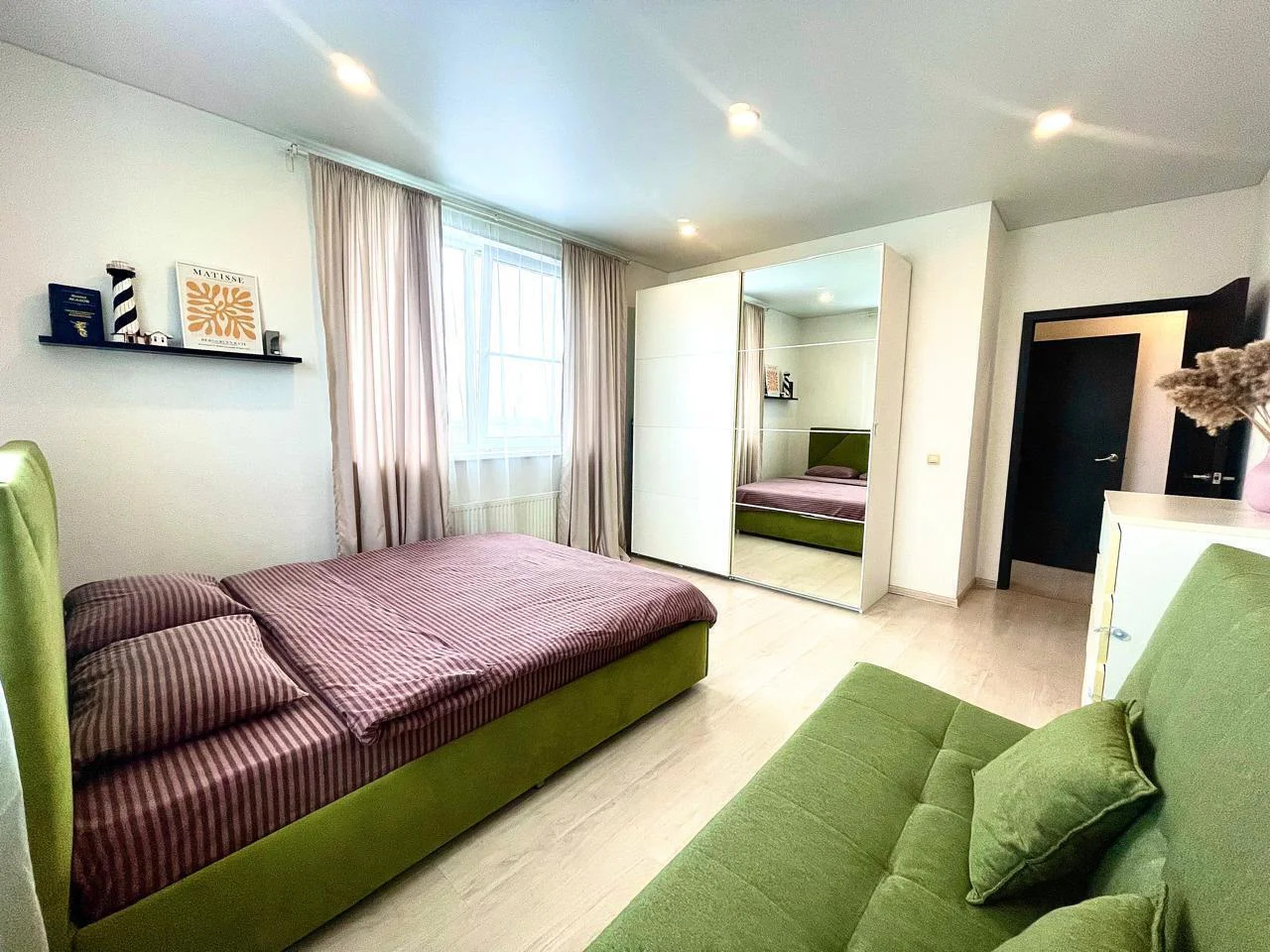 Аренда 2-к квартиры в Екатеринбурге, Пионерский район, рядом с ЖД вокзалом Посуточно