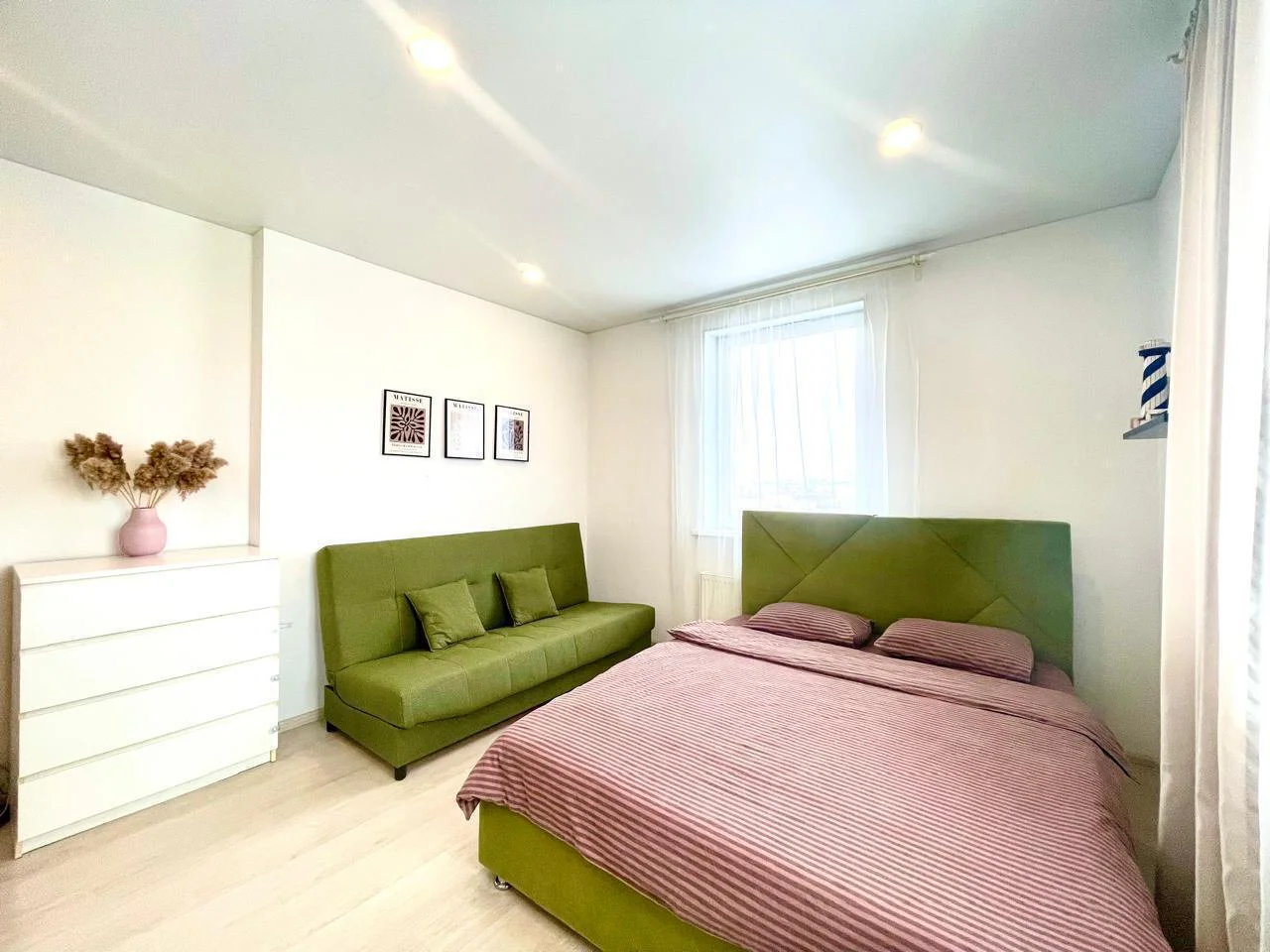 Аренда 2-к квартиры в Екатеринбурге, Пионерский район, рядом с ЖД вокзалом Посуточно 12