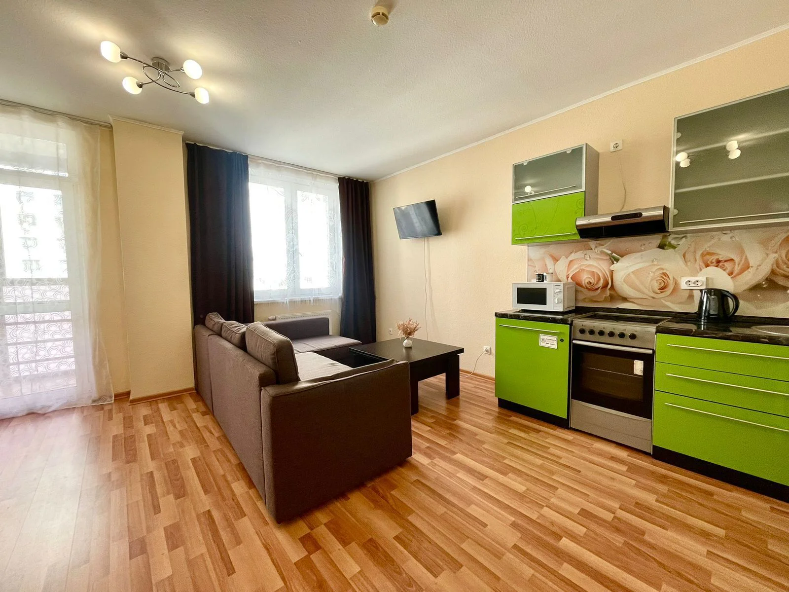 Аренда Квартиры-студии в Екатеринбурге, м. Уралмаш, рядом с РГППУ Посуточно 7