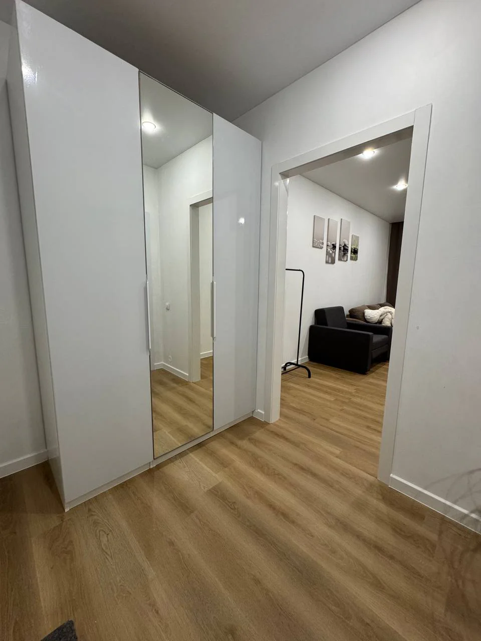 Снять посуточно 1-к квартиру в Екб у ОблГИБДД (Громова 26/3) 2