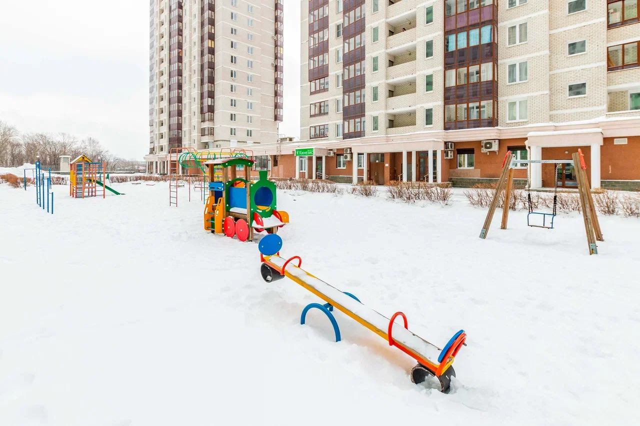 Снять 2-к квартиру в Екатеринбурге, м. Уралмаш, Эльмаш Посуточно 3