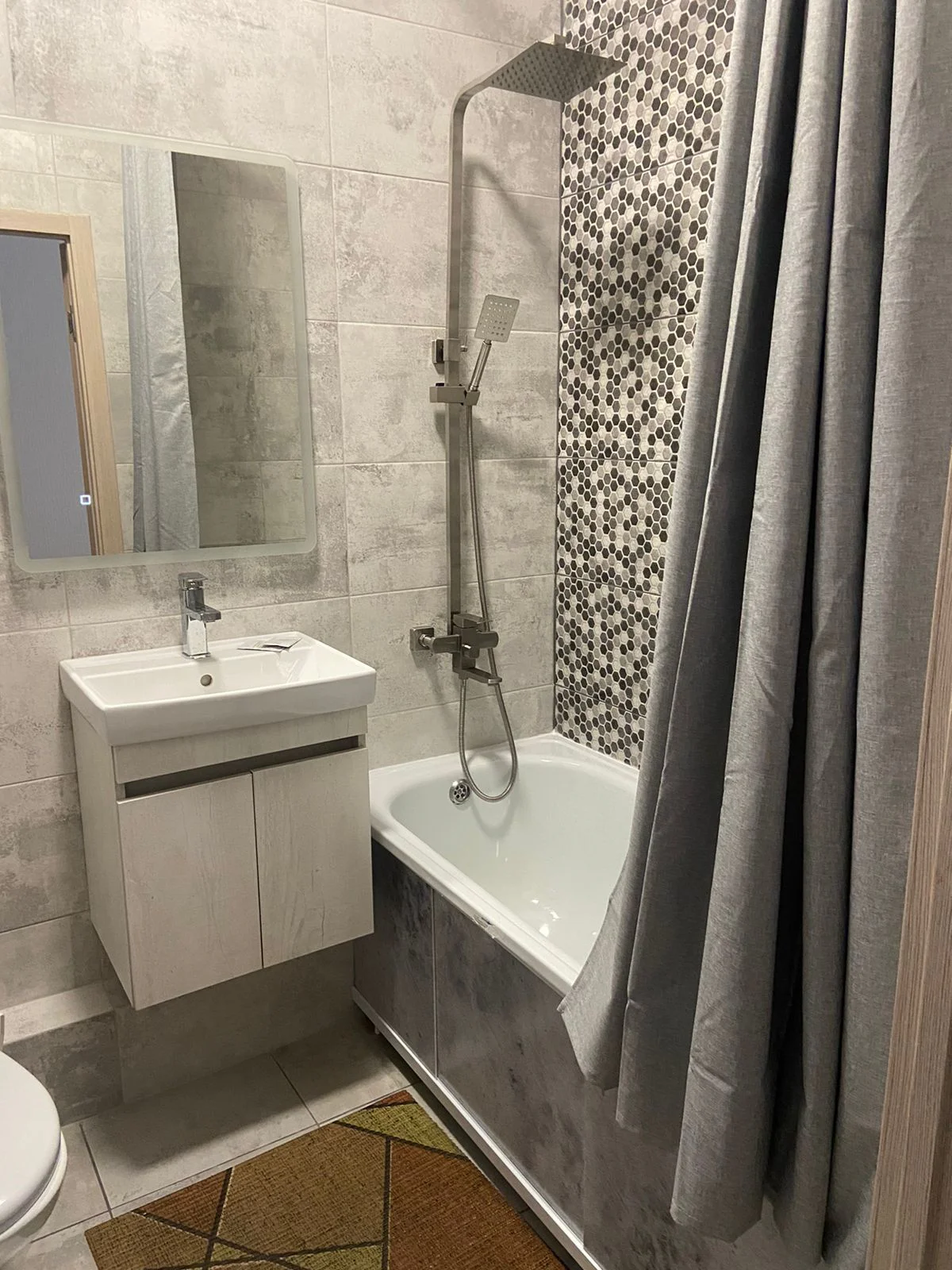 Снять уютную студию в Чкаловском районе Екатеринбурга у метро Чкаловская Посуточно 6