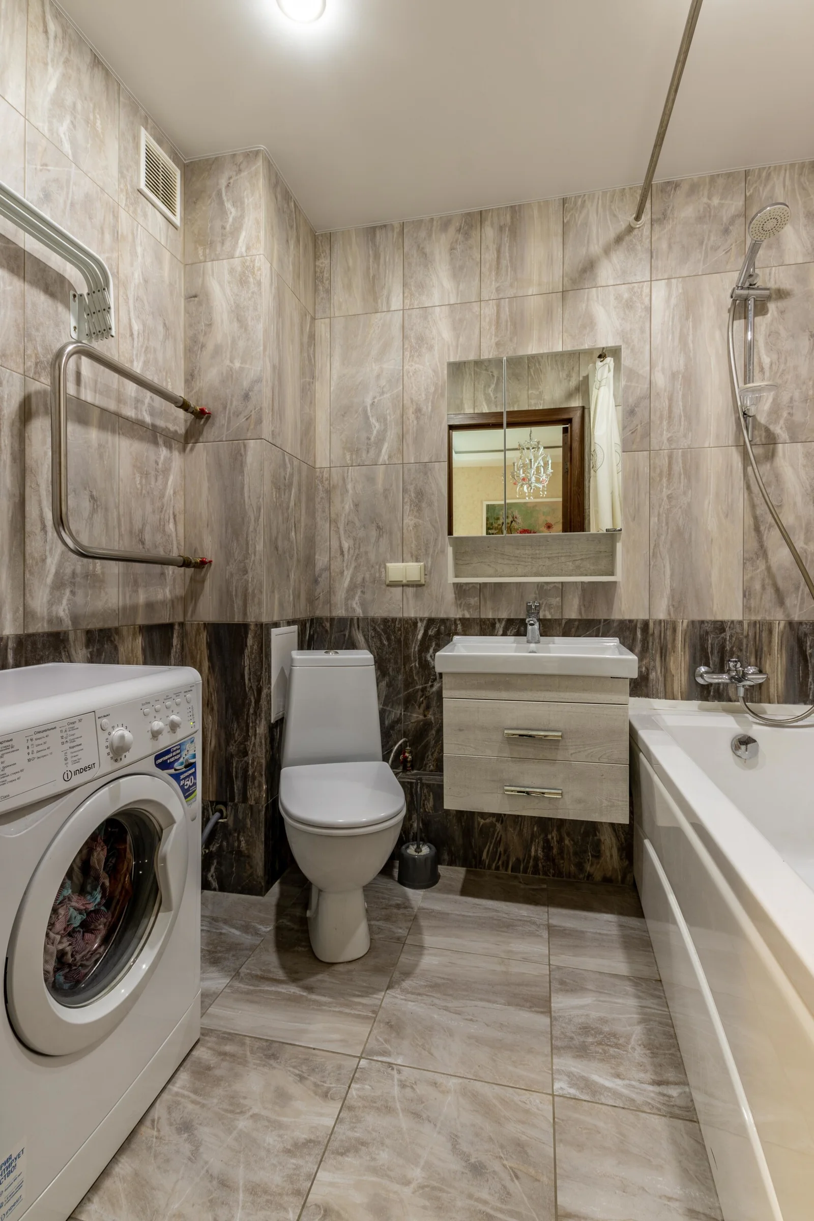 Снять уютную студию в Верх-Исетском районе Екатеринбурга рядом с набережной и Ельцин Центром Посуточно 7