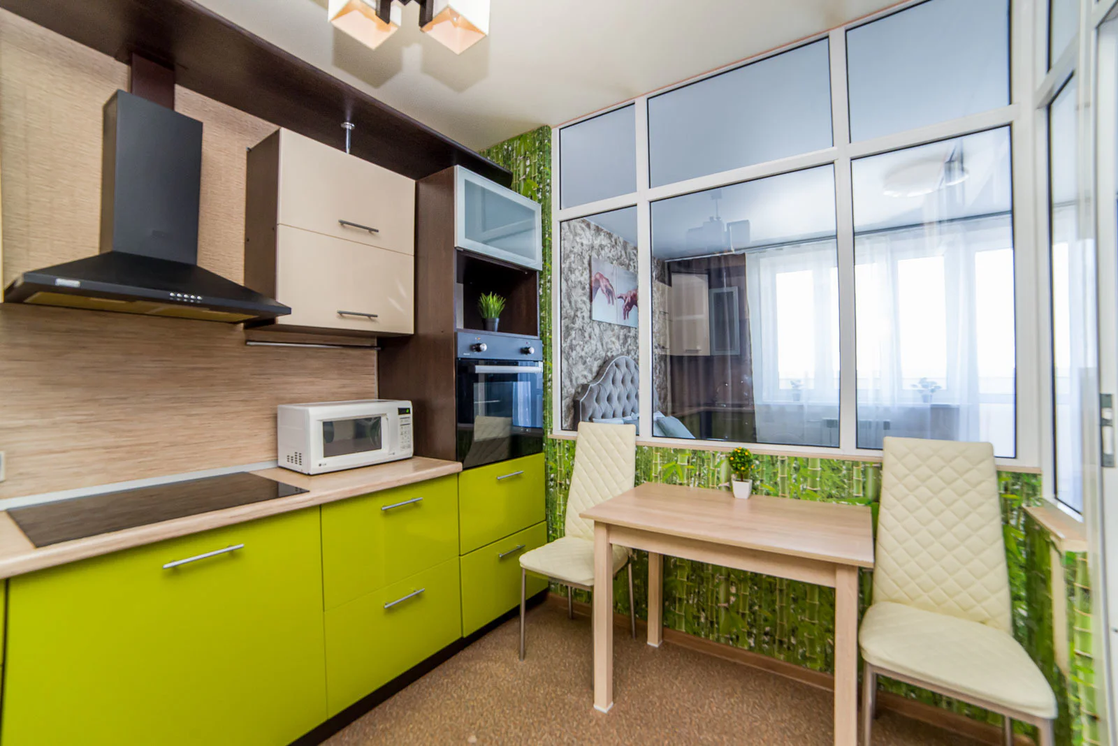 Снять просторную студию в Чкаловском районе Екатеринбурга у метро Чкаловская Посуточно 12