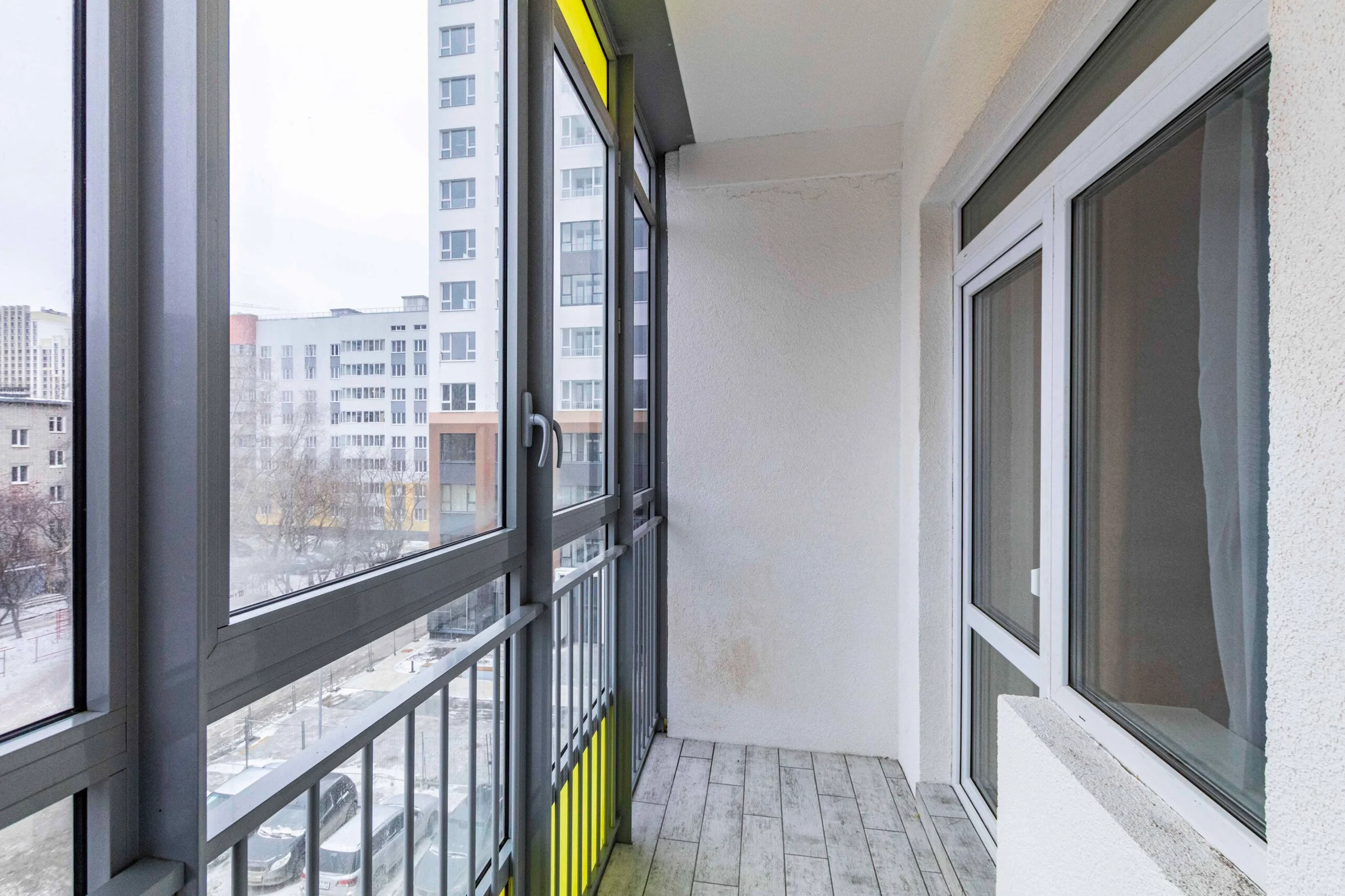 Снять современную студию в Екатеринбурге у метро Чкаловская рядом с ТРЦ Мегаполис Посуточно 2