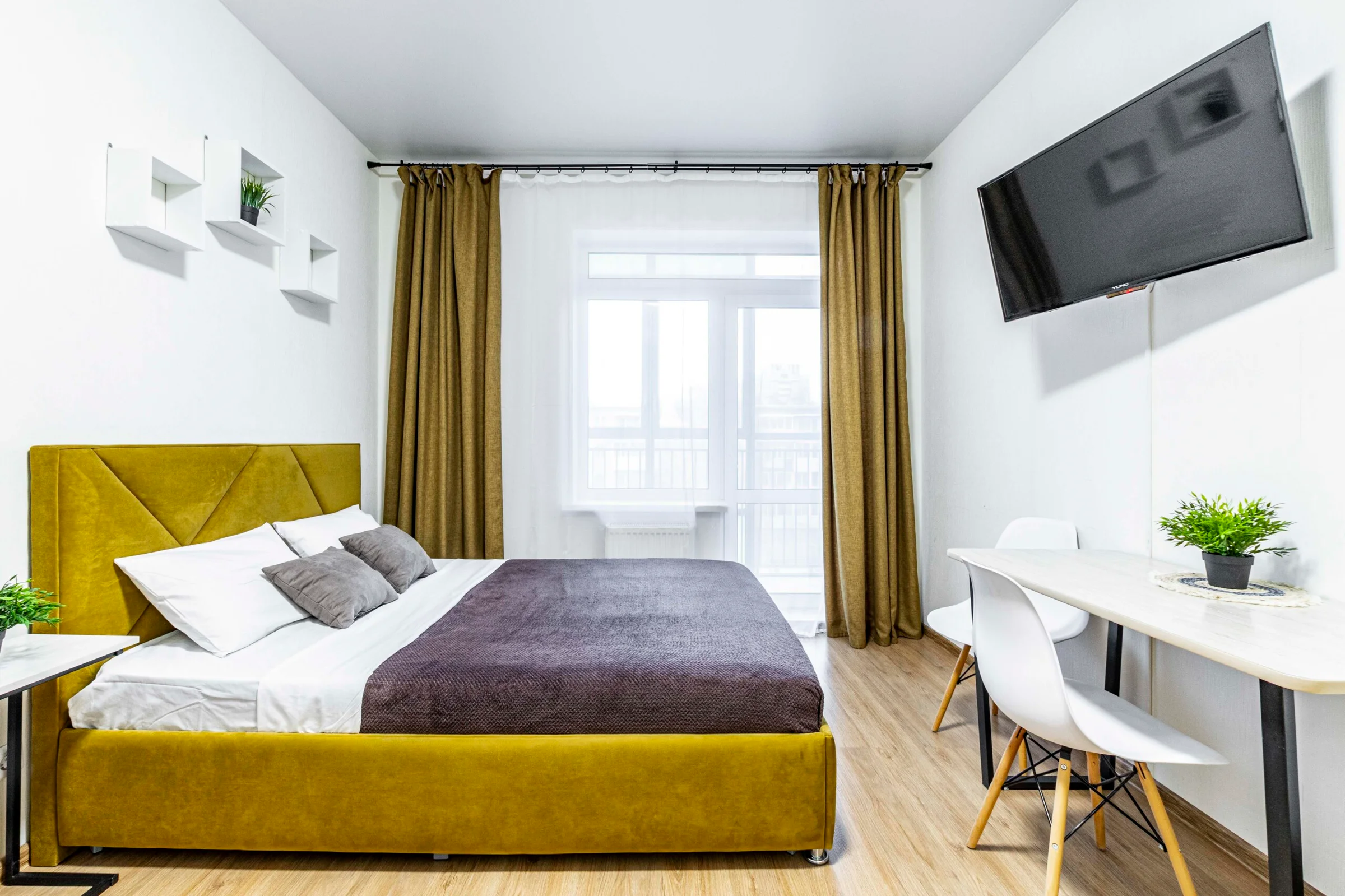 Снять современную студию в Екатеринбурге у метро Чкаловская рядом с ТРЦ Мегаполис Посуточно 11