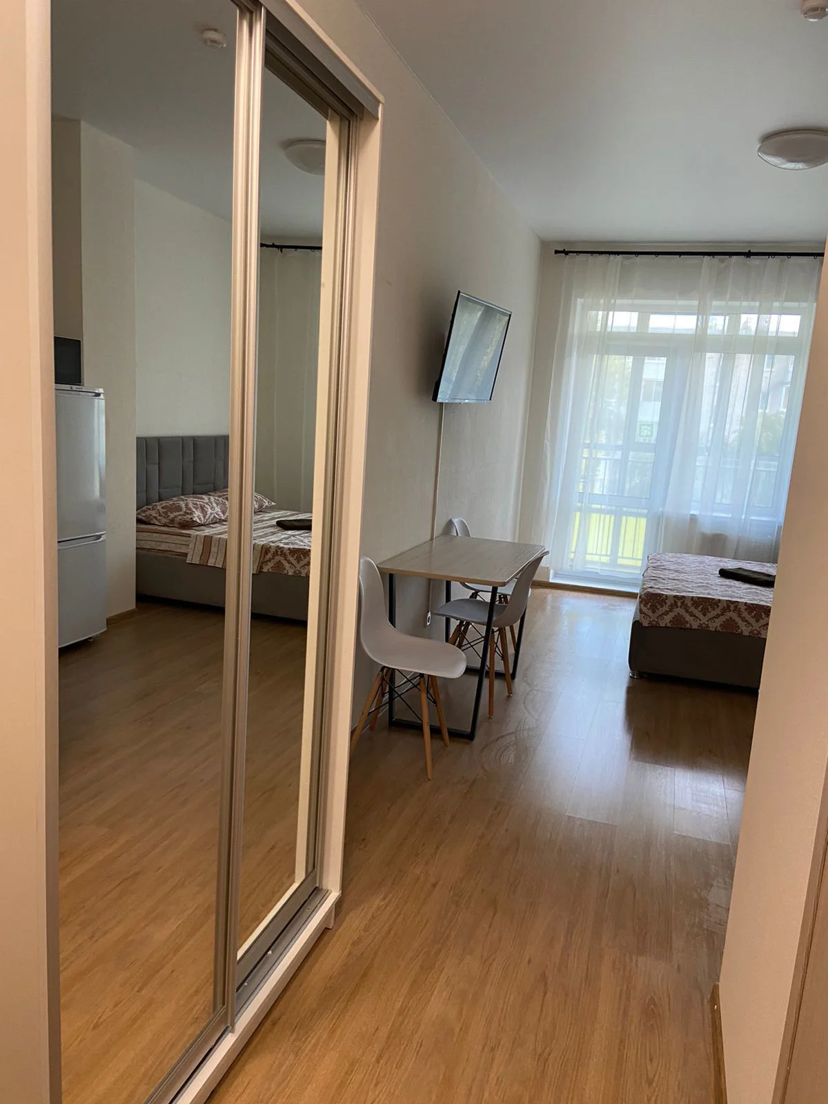 Аренда апартаментов в Екатеринбурге возле Южного Автовокзала и ТРЦ Мегаполис Посуточно 4