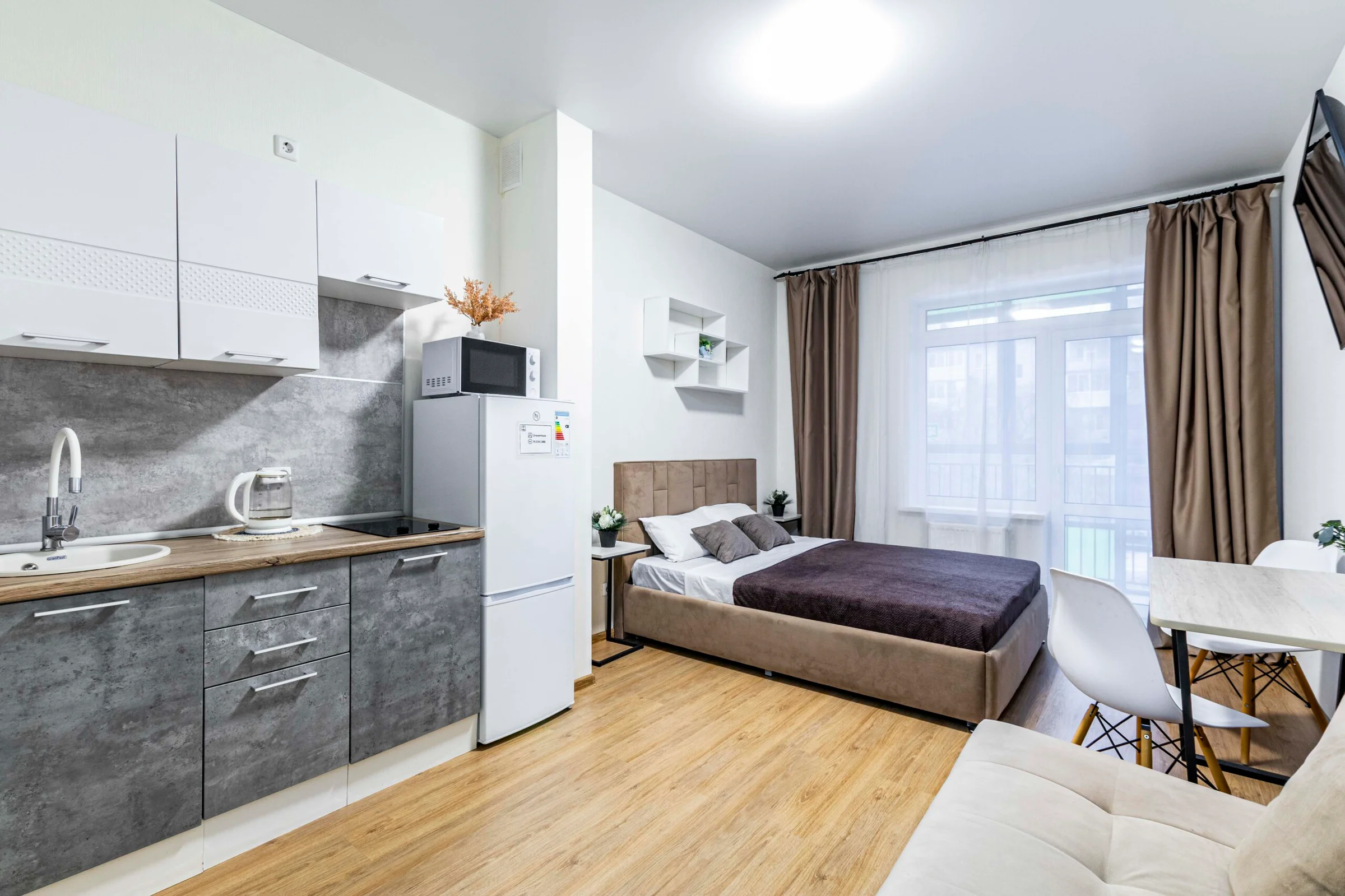 Снять квартиру-студию в Екатеринбурге у метро Чкаловская Посуточно