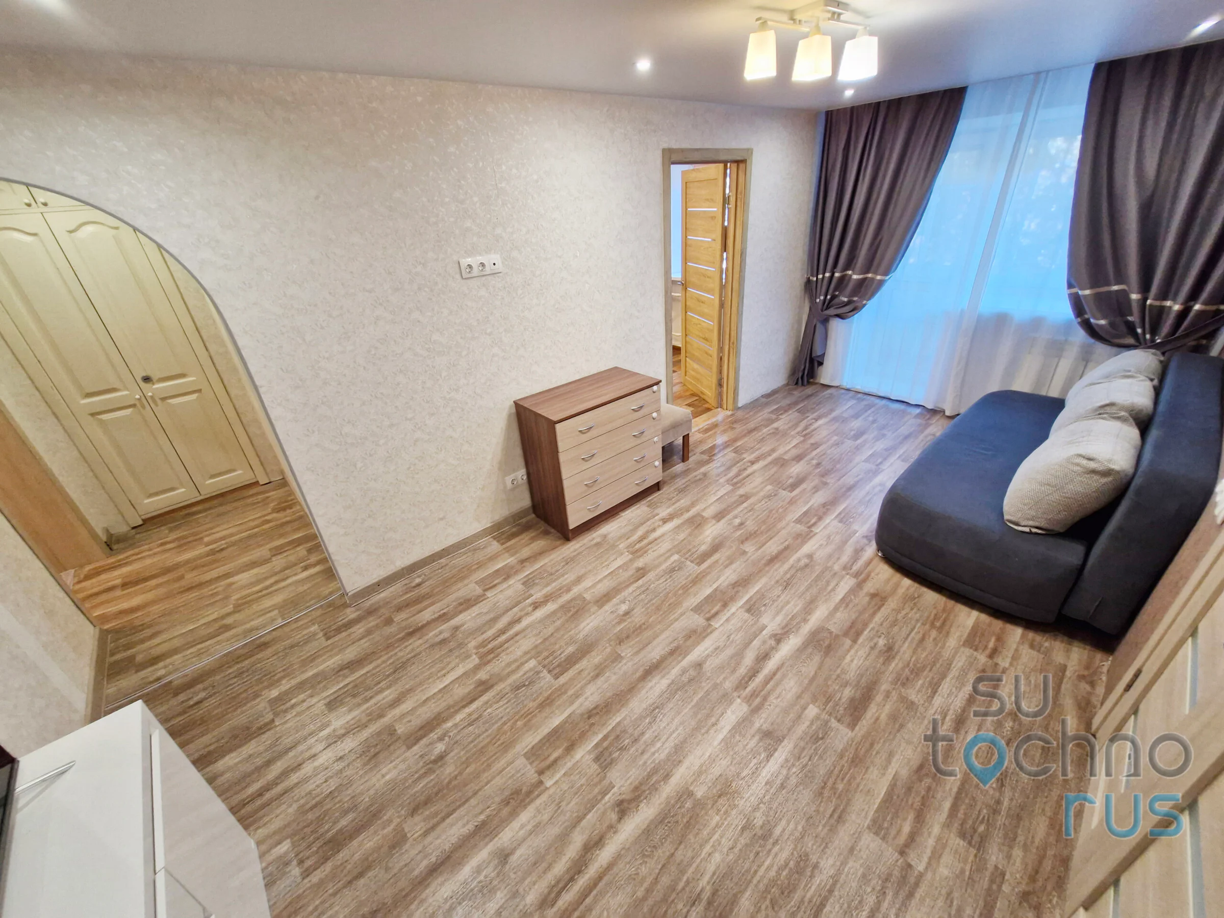 Снять посуточно квартиру в Хабаровске у Центрального парка (Амурский бульвар) 13