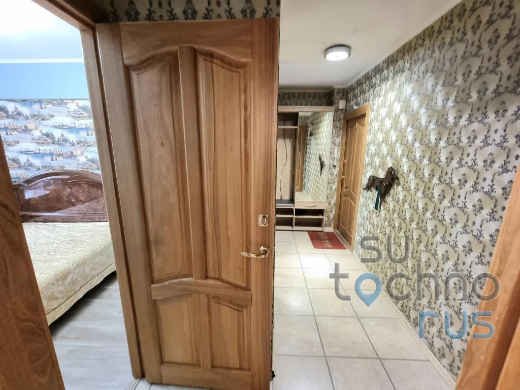 Снять квартиру на сутки в Хабаровске у площади Ленина (Шеронова 54) 3