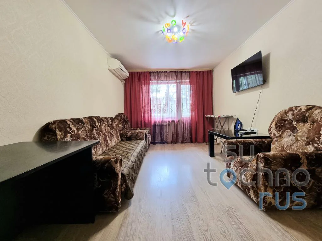 Снять квартиру на сутки в Хабаровске у площади Ленина (Шеронова 54) 13