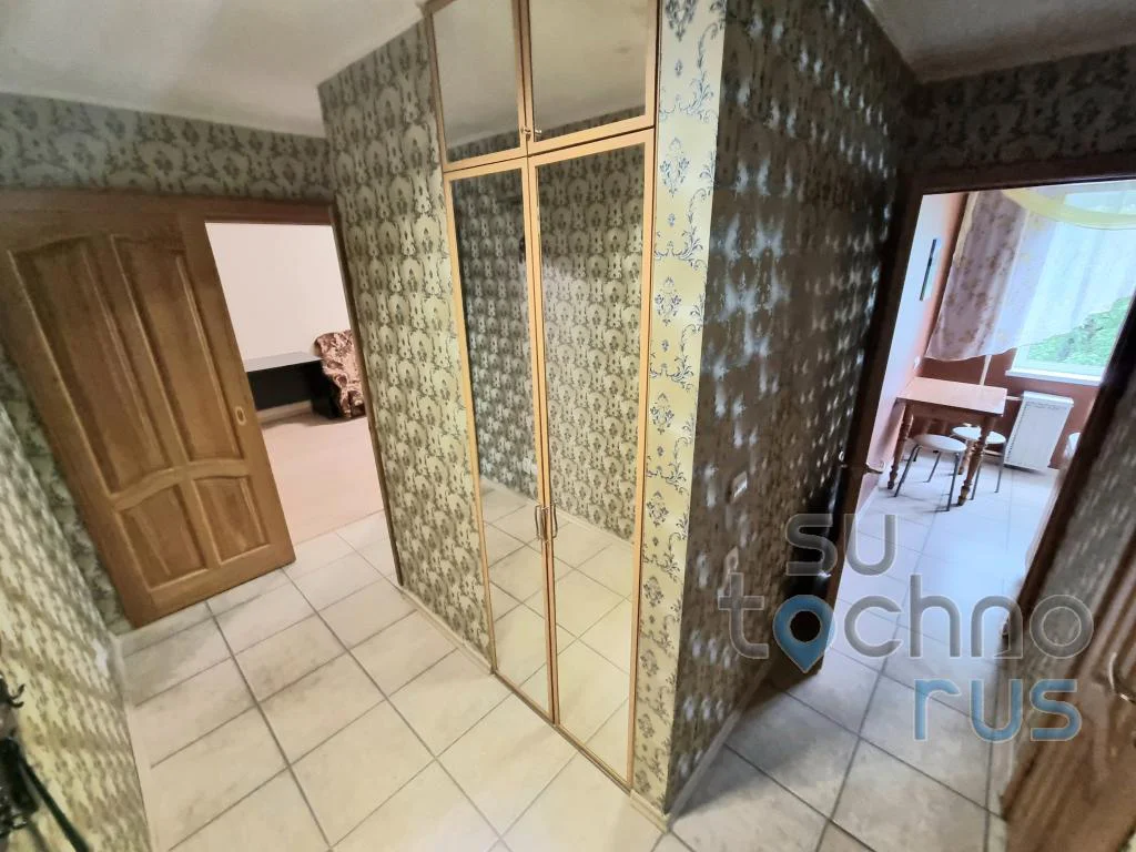 Снять квартиру на сутки в Хабаровске у площади Ленина (Шеронова 54) 15