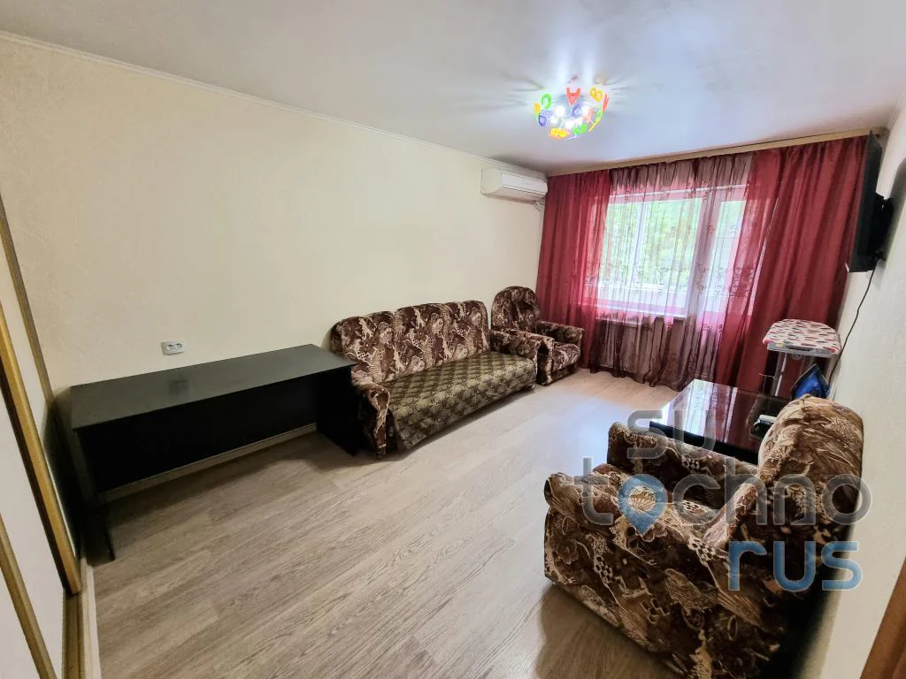 Снять квартиру на сутки в Хабаровске у площади Ленина (Шеронова 54) 18