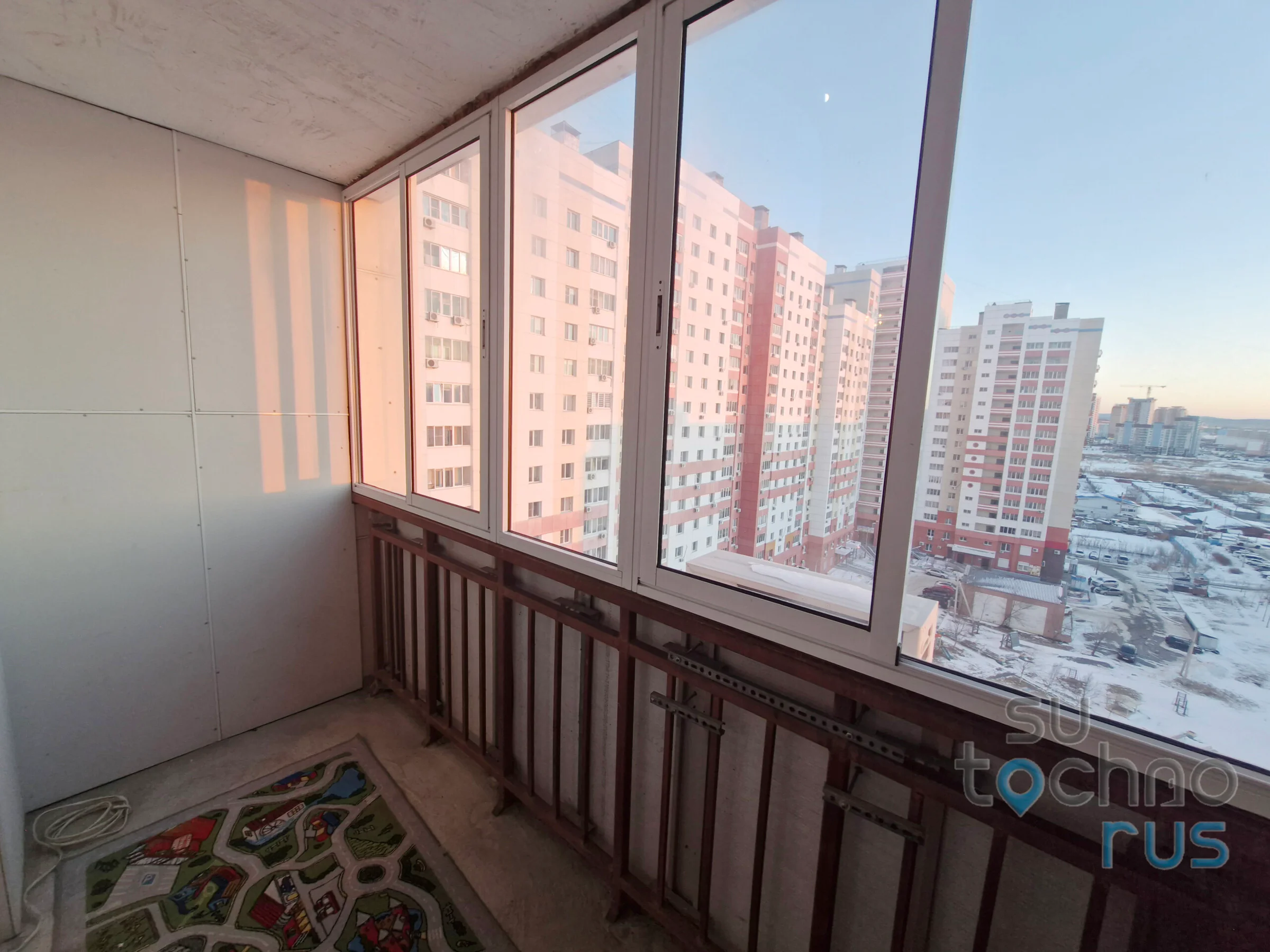 Снять квартиру посуточно в Хабаровске у Броско Молл (Павла Морозова 113) 2