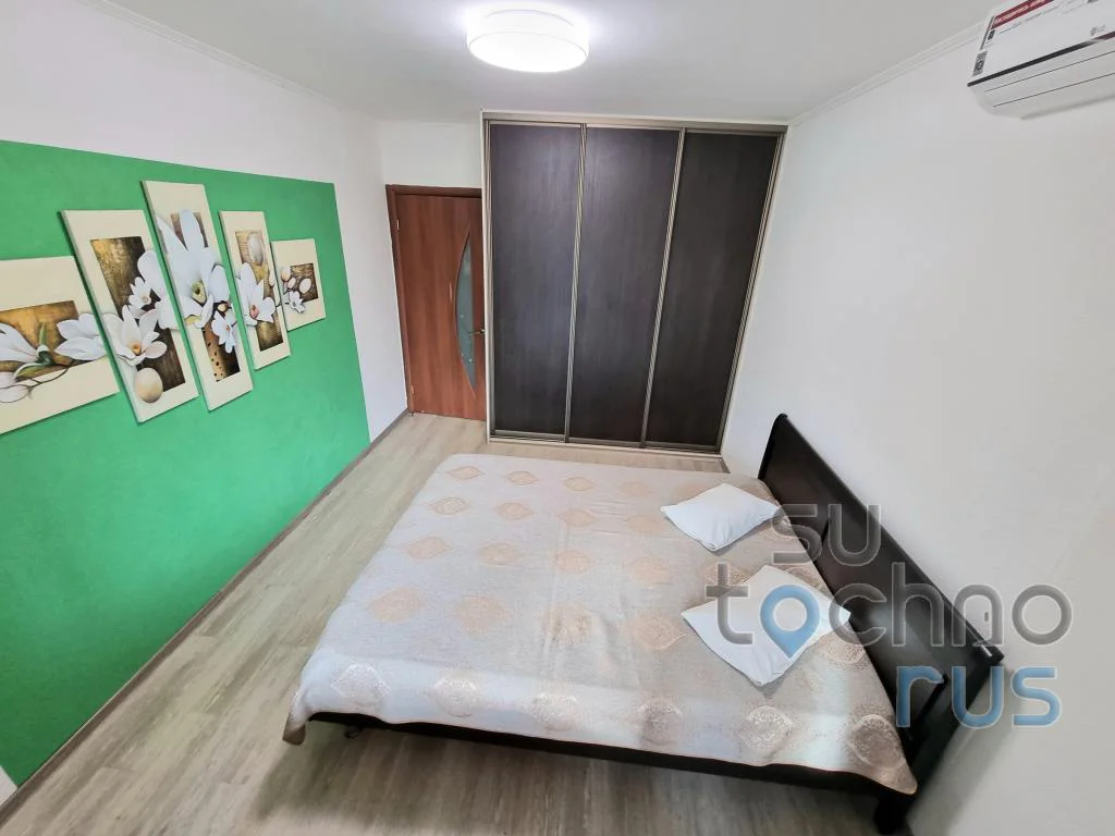 Снять 3-комнатную квартиру на сутки в Хабаровске у площади Ленина 3