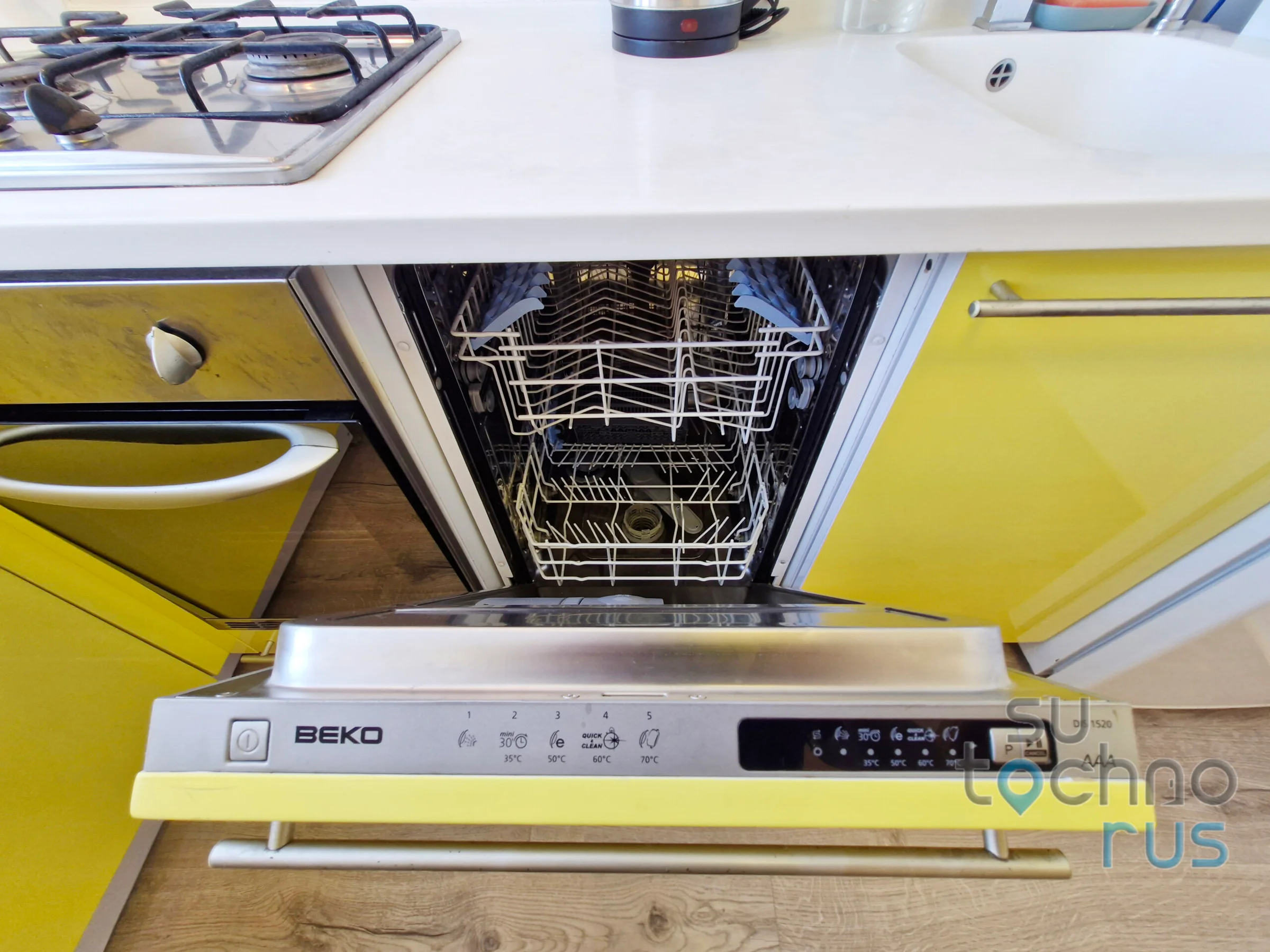 Снять квартиру посуточно в Хабаровске в центре на Калинина 110 7