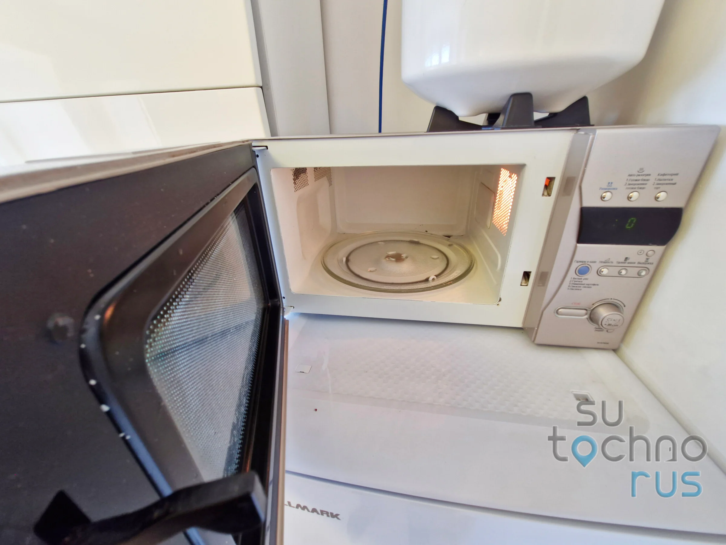 Снять квартиру посуточно в Хабаровске в центре на Калинина 110 9