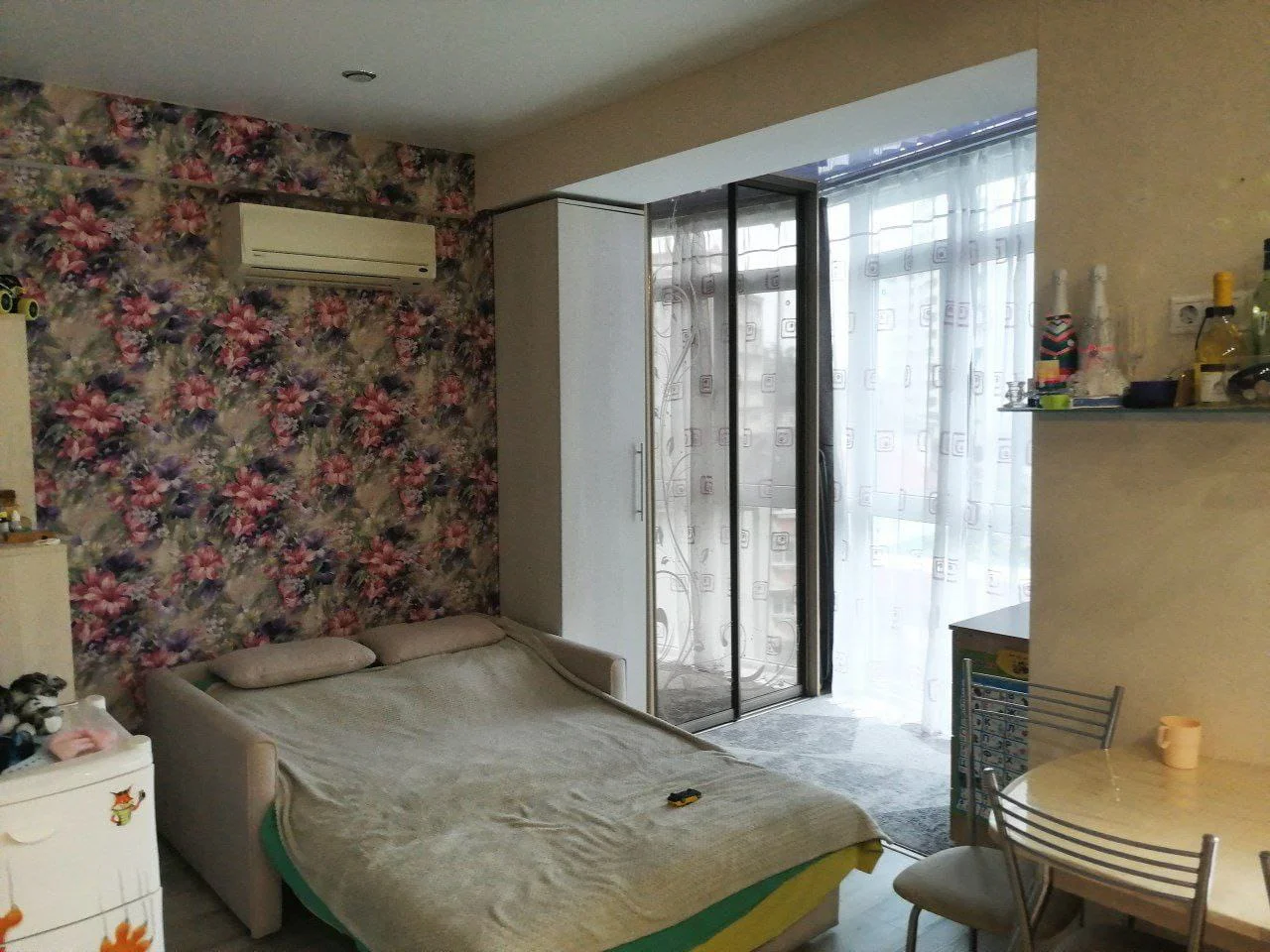 Снять на сутки студию в Сочи у ТРЦ Олимп (пер. Чехова 6/3) 2