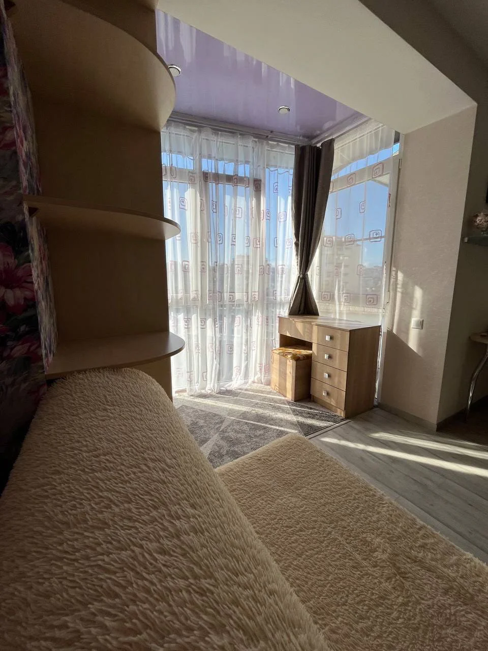 Снять на сутки студию в Сочи у ТРЦ Олимп (пер. Чехова 6/3) 4