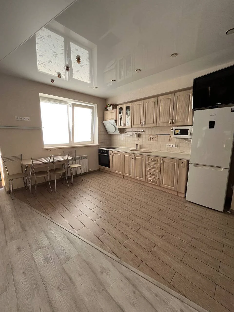 Снять на сутки студию в Сочи у ТРЦ Олимп (пер. Чехова 6/3) 7