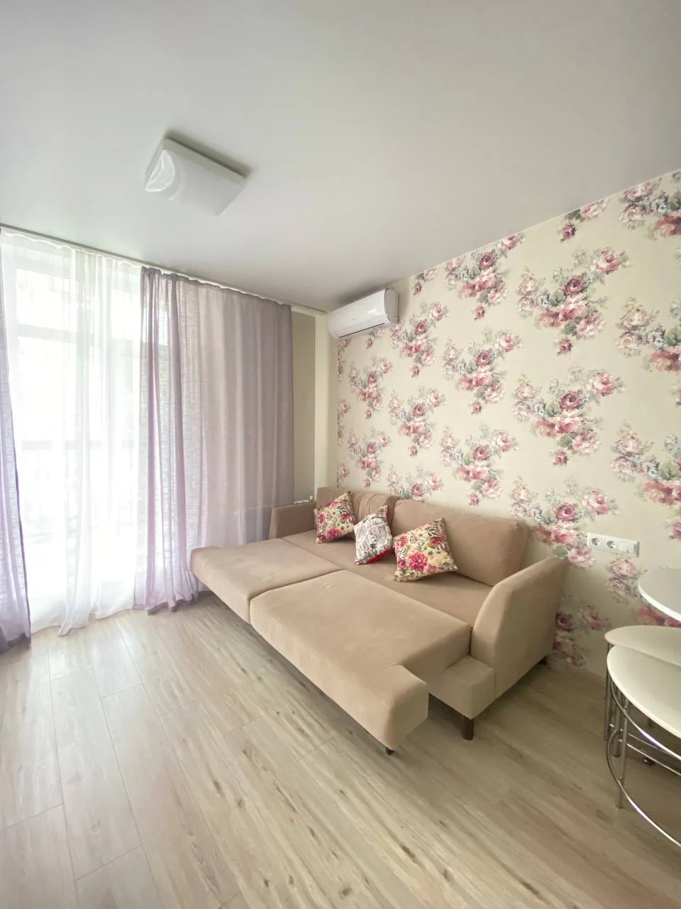 Снять квартиру посуточно в Сочи у ЖК Кватро (Гайдара 22/1) 3