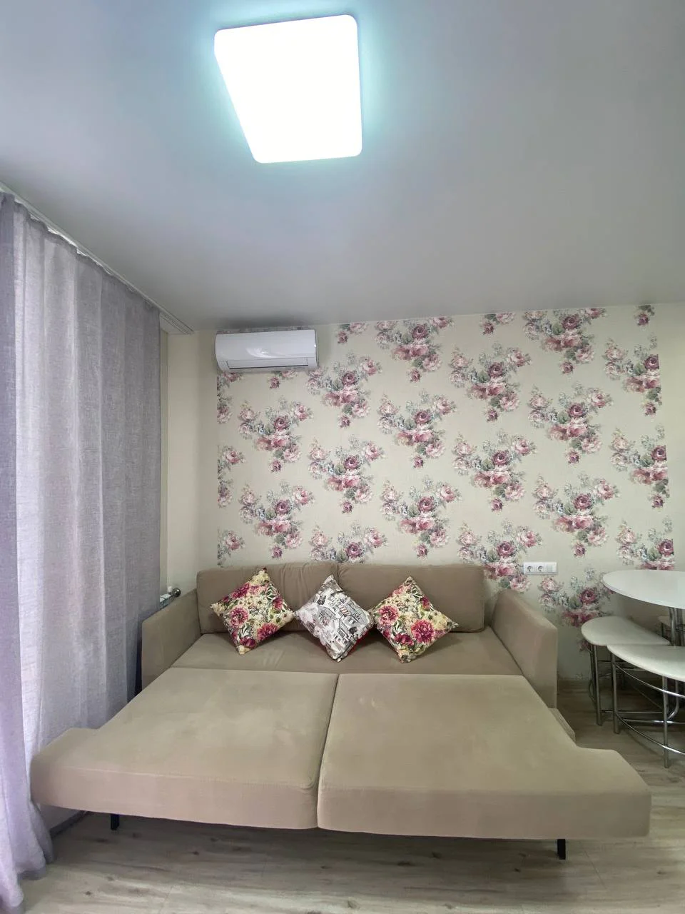 Снять квартиру посуточно в Сочи у ЖК Кватро (Гайдара 22/1) 8