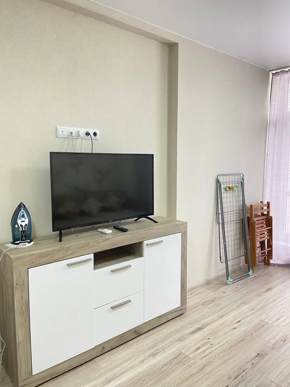 Снять квартиру посуточно в Сочи у ЖК Кватро (Гайдара 22/1) 9