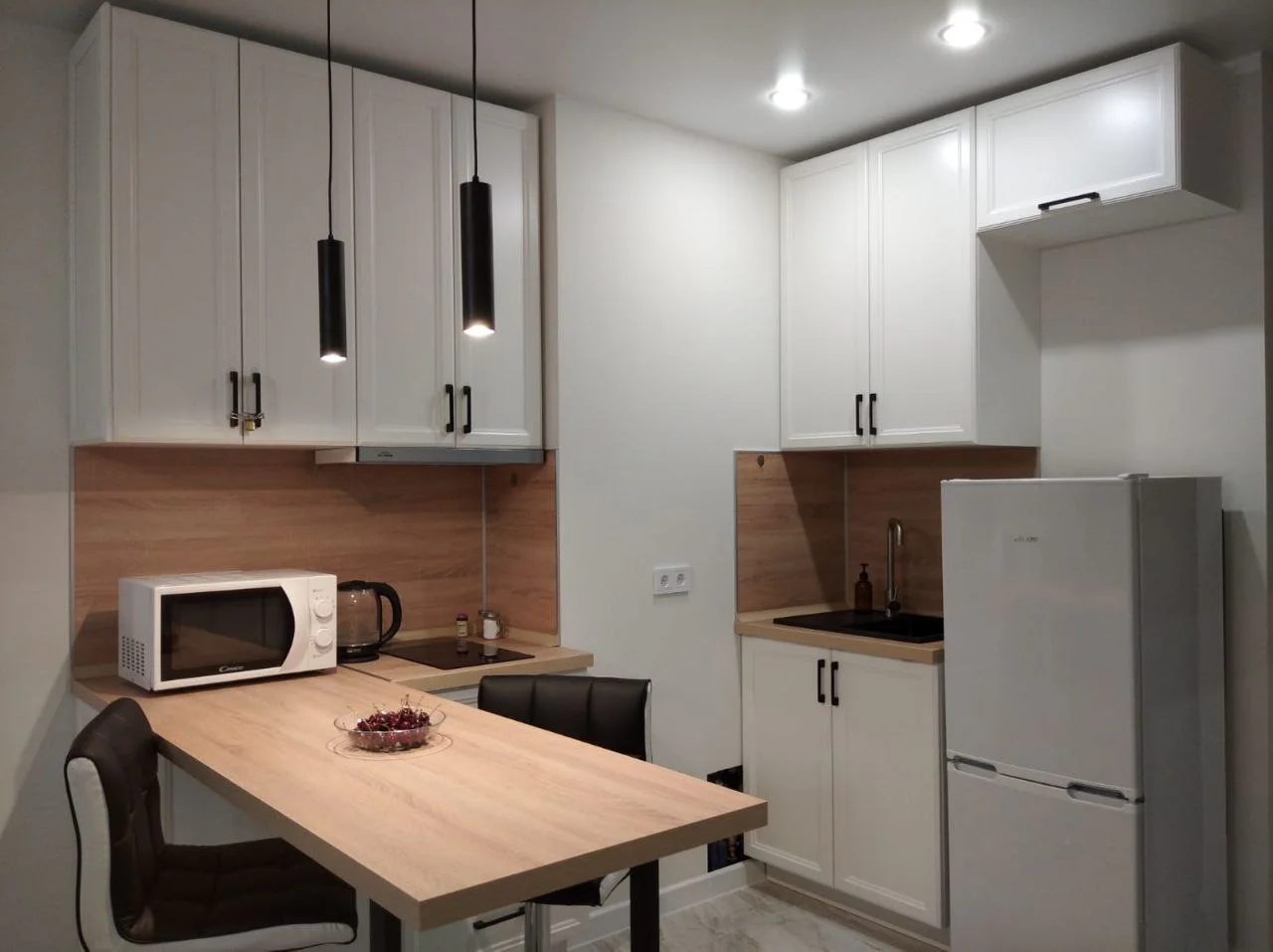 Снять на сутки студию в Сочи у моря (Гайдара 22) 9