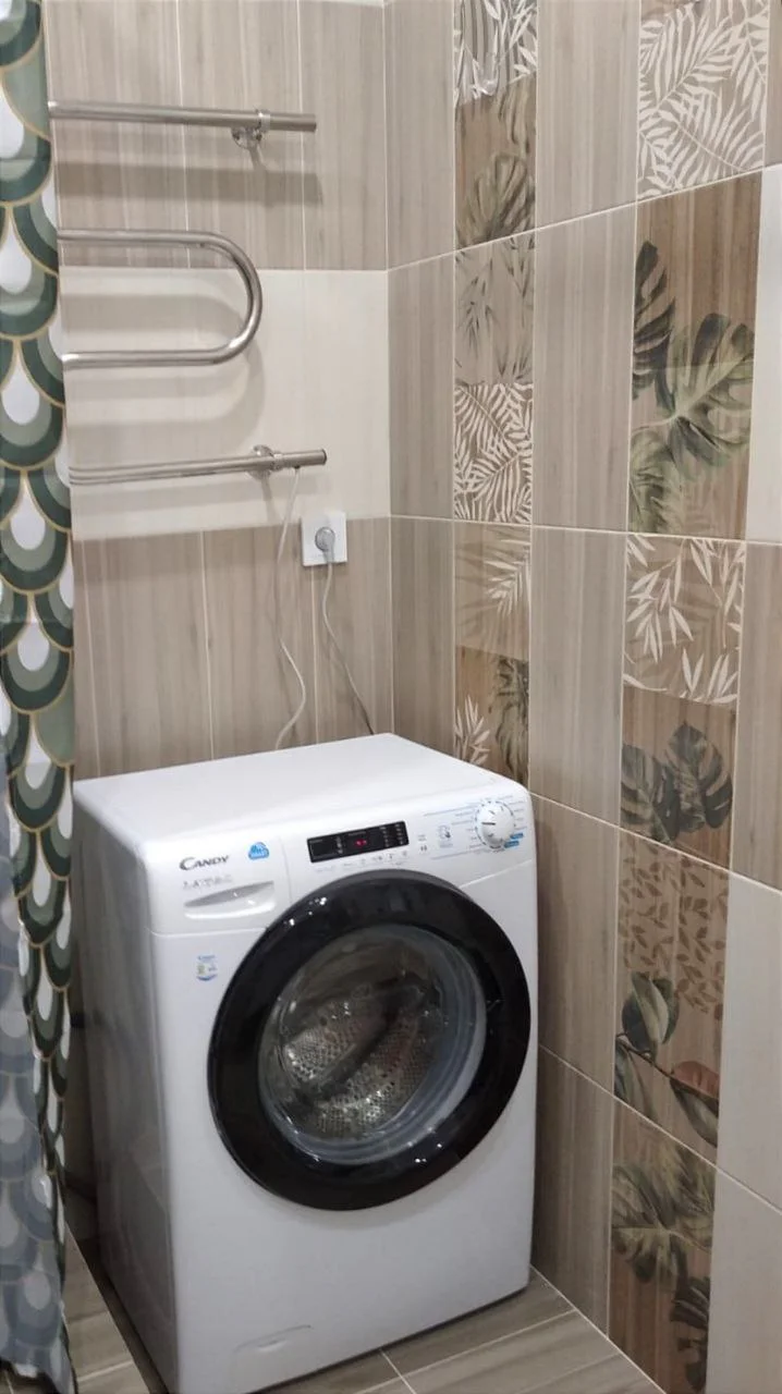 Снять на сутки студию в Сочи у моря (Гайдара 22) 16