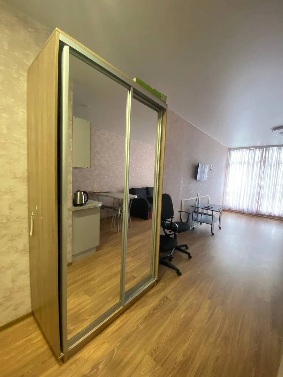 Снять посуточно студию-эконом в Сочи у моря (Гайдара 22) 5