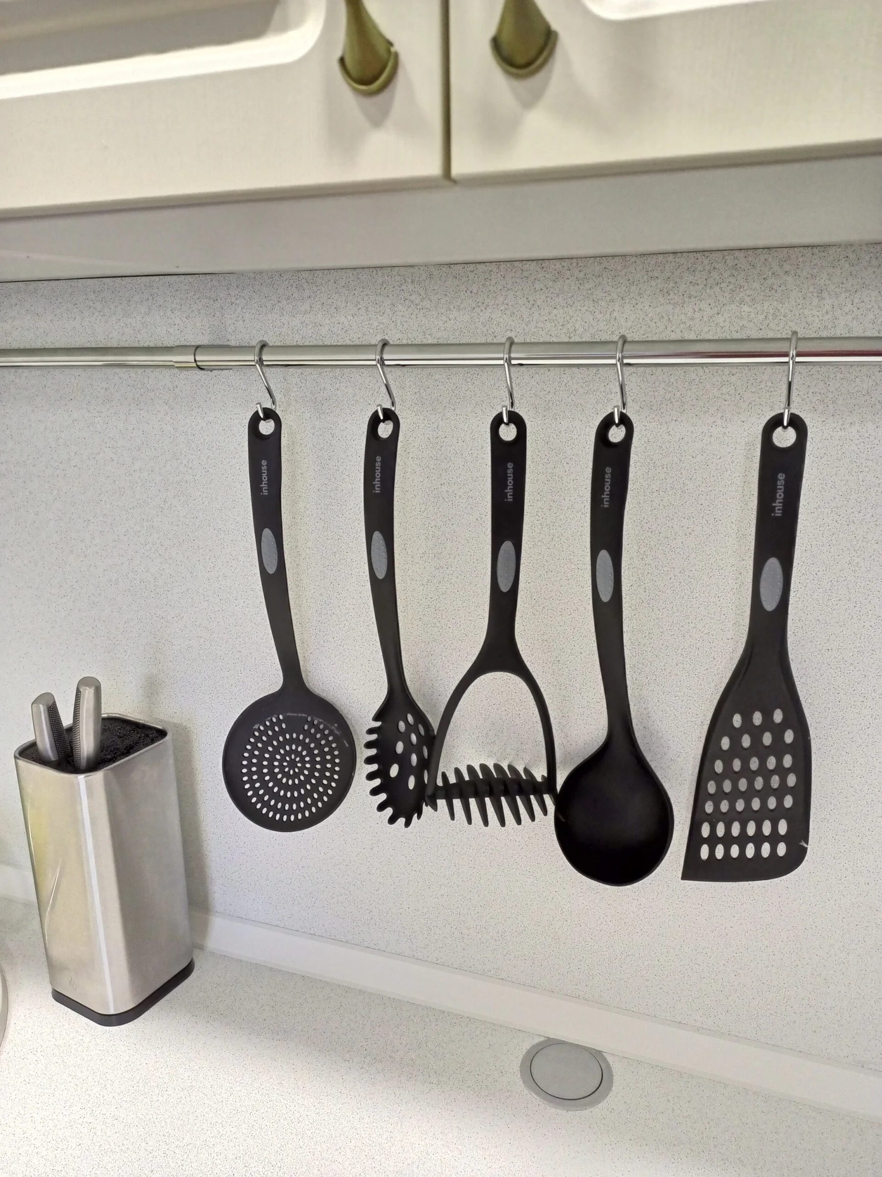 Снять посуточно студию в Сочи у моря (Гайдара 22) 13