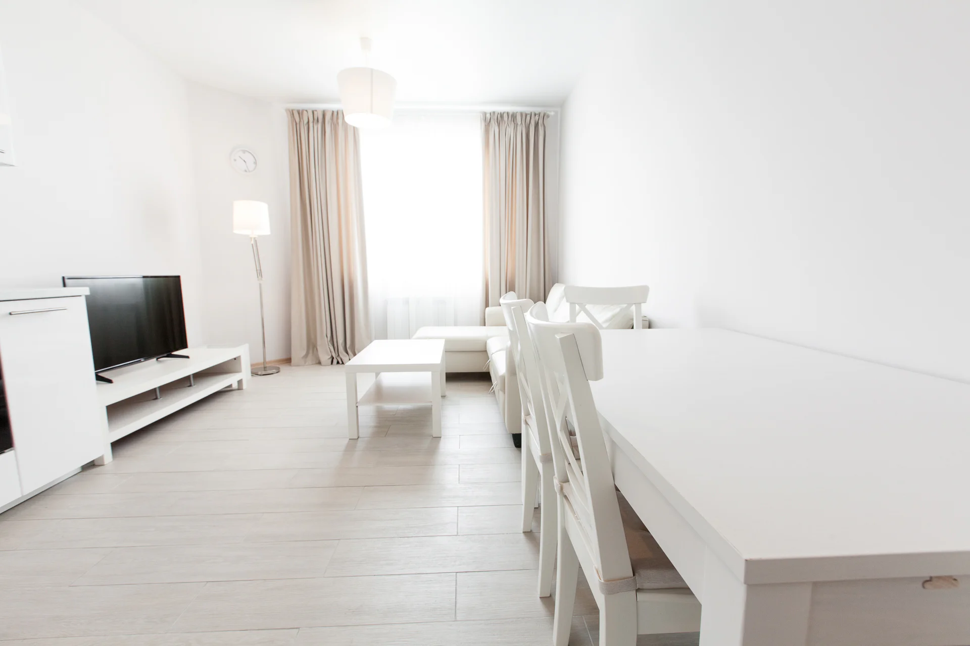 Светлые апартаменты на Туапсинской от HomeHotelSochi 2