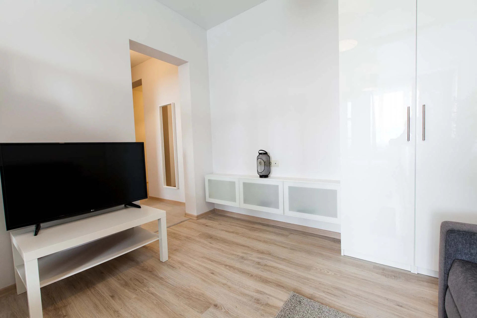 Светлые апартаменты на Туапсинской от HomeHotelSochi 13