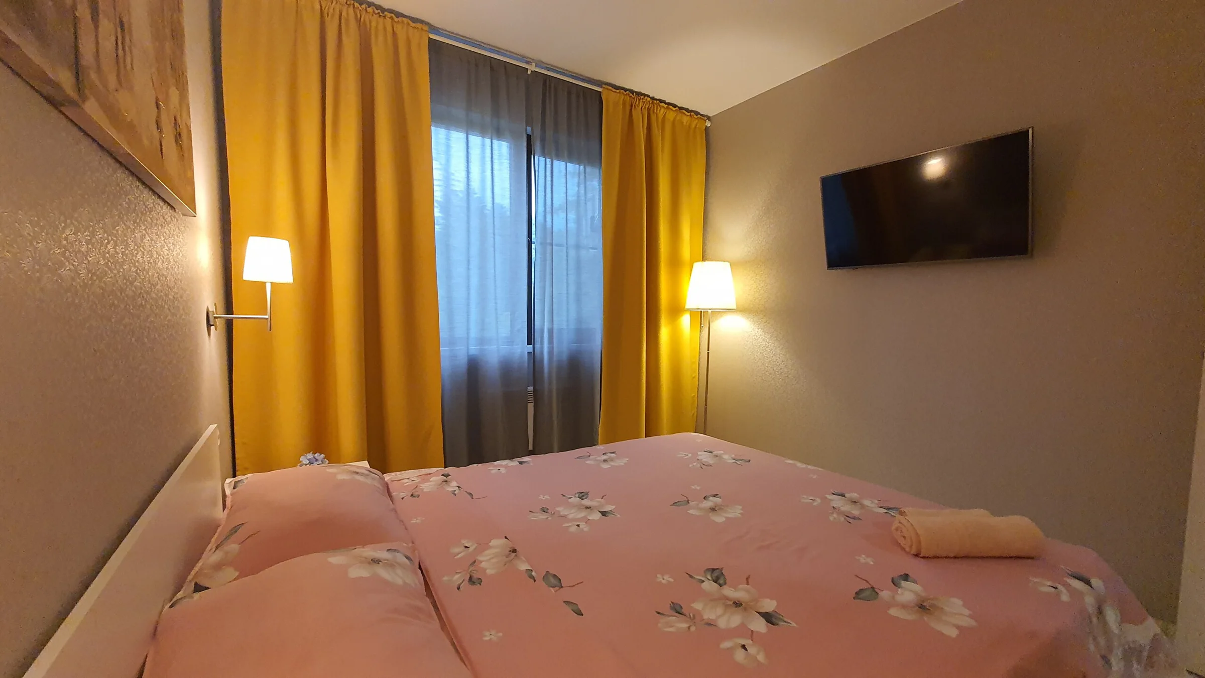 Снять посуточно 2-комнатную квартиру в Сочи у Дендрария (Курортный пр-кт 84) 12