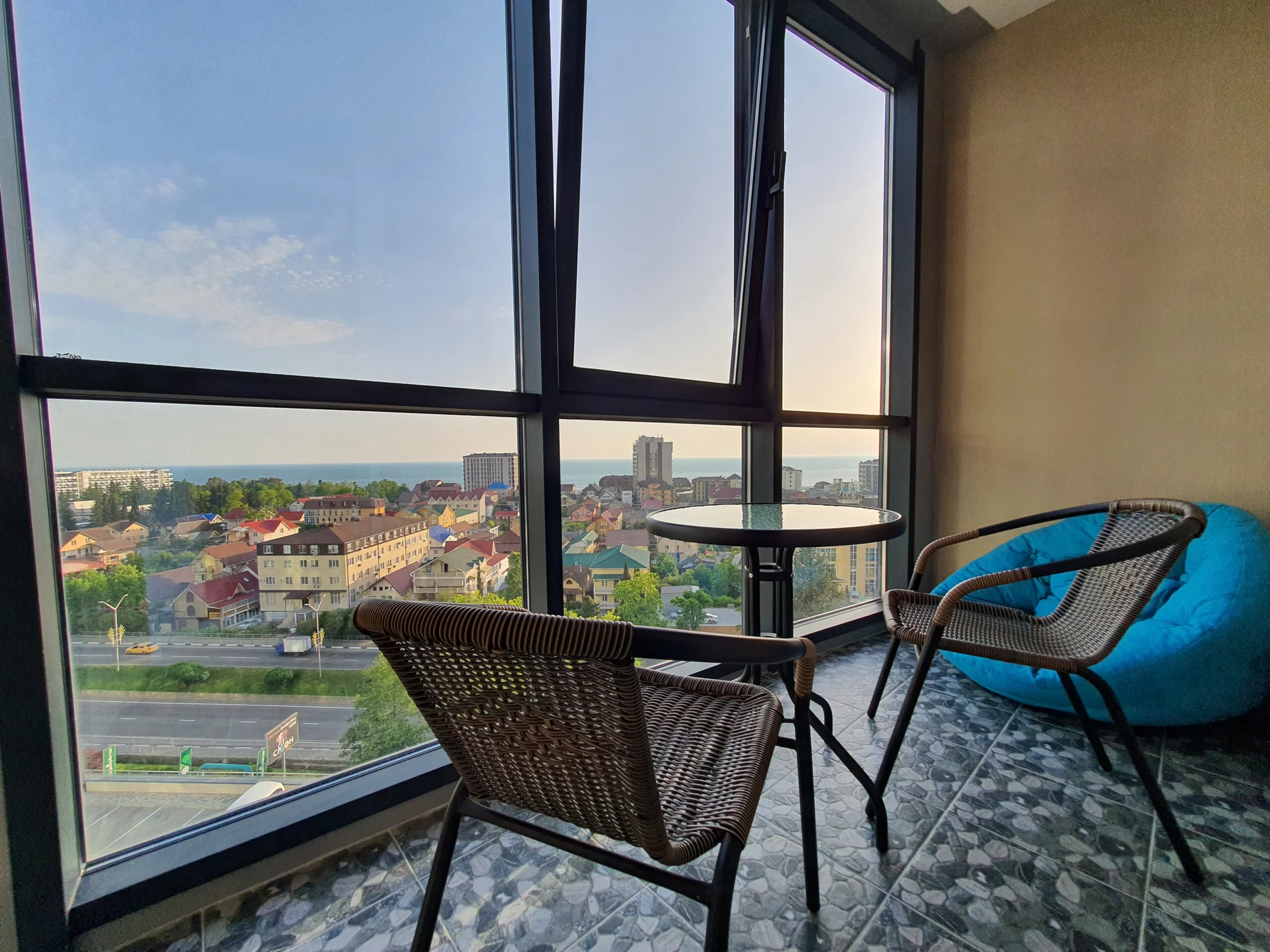 Апартаменты с видом на море на Ленина от HomeHotelSochi 15