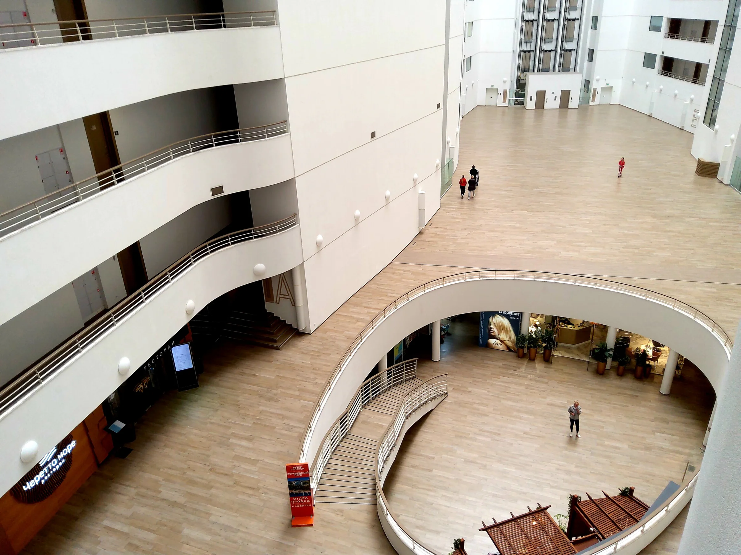 Элитные апариаменты с бассейном у моря в АК “Актёр Гэлакси “. 9