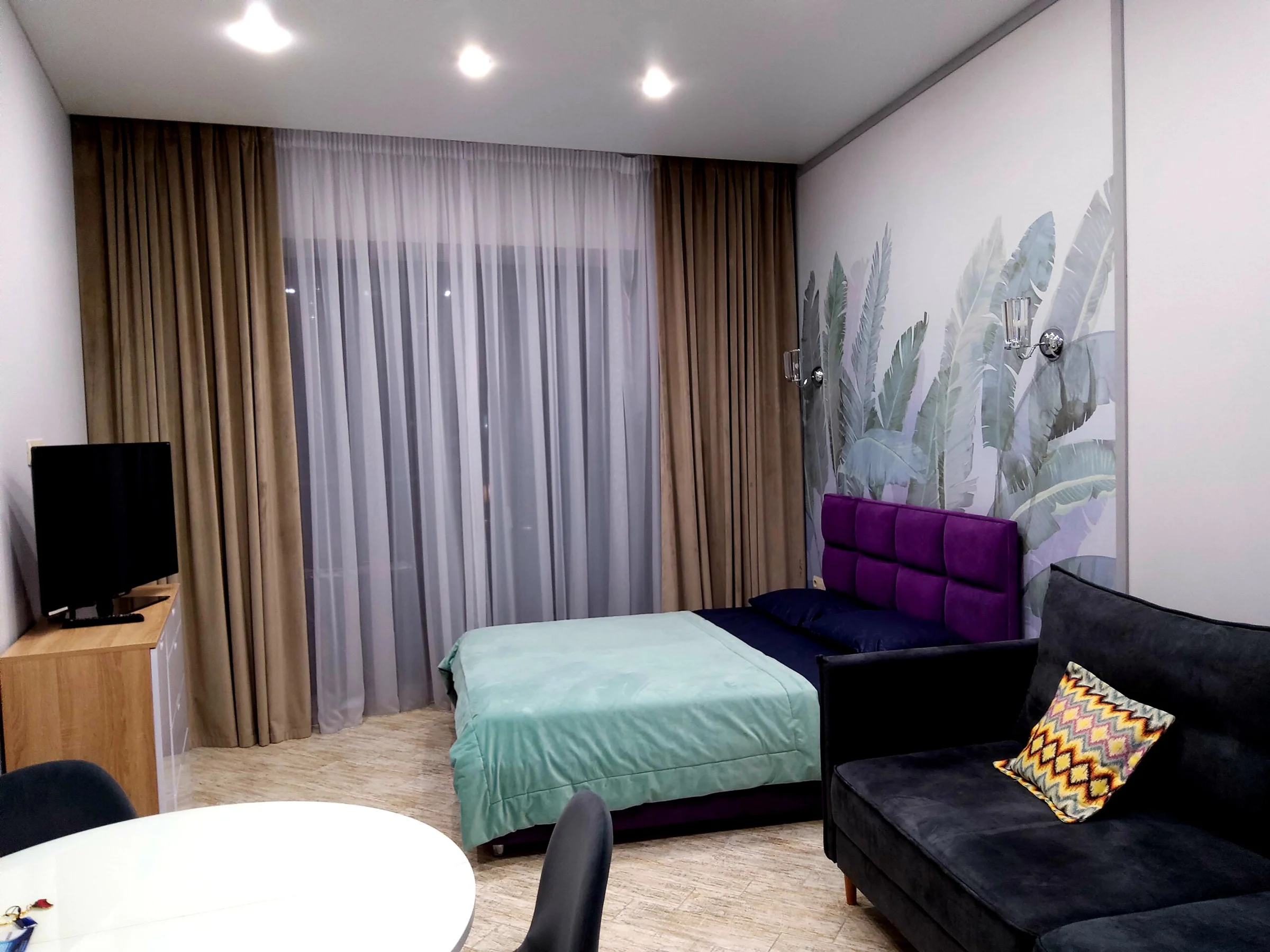 Элитные апариаменты с бассейном у моря в АК “Актёр Гэлакси “. 10