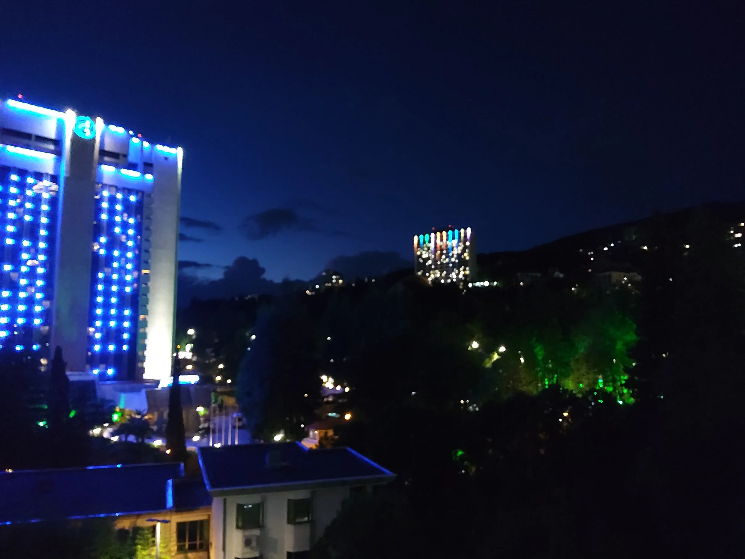 Элитные апариаменты с бассейном у моря в АК “Актёр Гэлакси “. 12