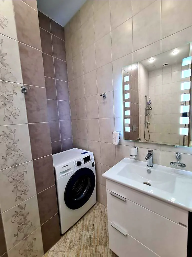 Элитные апариаменты с бассейном у моря в АК “Актёр Гэлакси “. 13