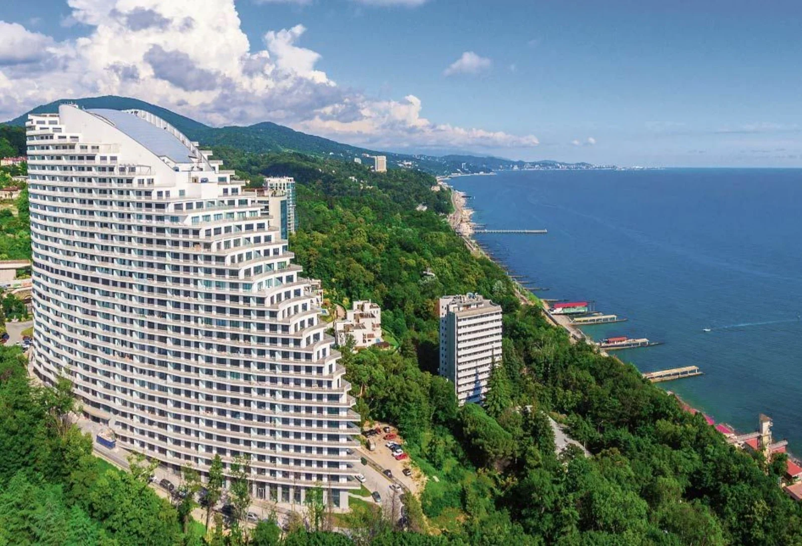 Элитные апариаменты с бассейном у моря в АК “Актёр Гэлакси “. 16