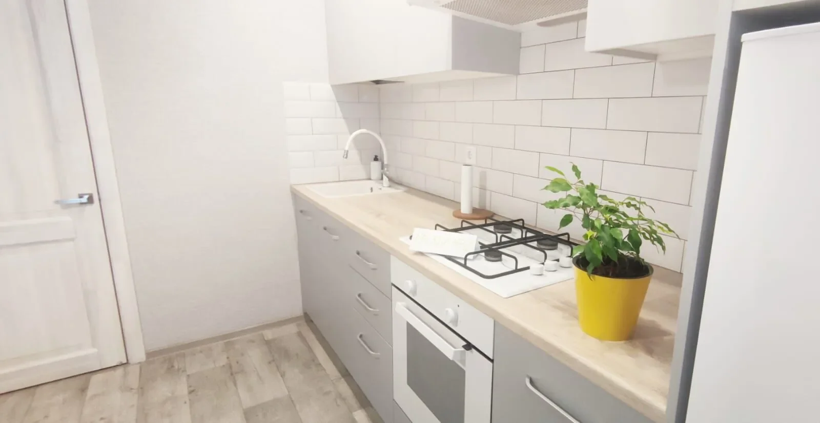 Снять квартиру посуточно в Севастополе у Сапун-горы (Горпищенко 143) 2