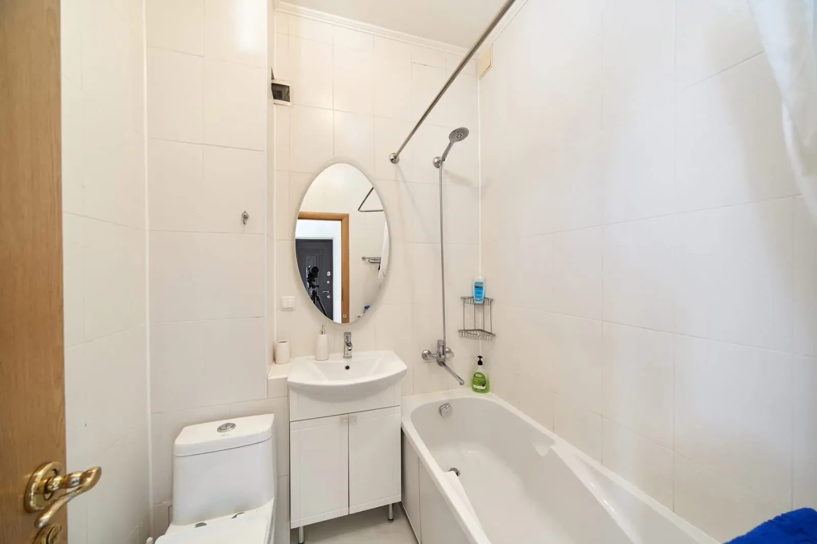 Снять квартиру посуточно в Севастополе у Графской пристани (Мокроусова 7) 14