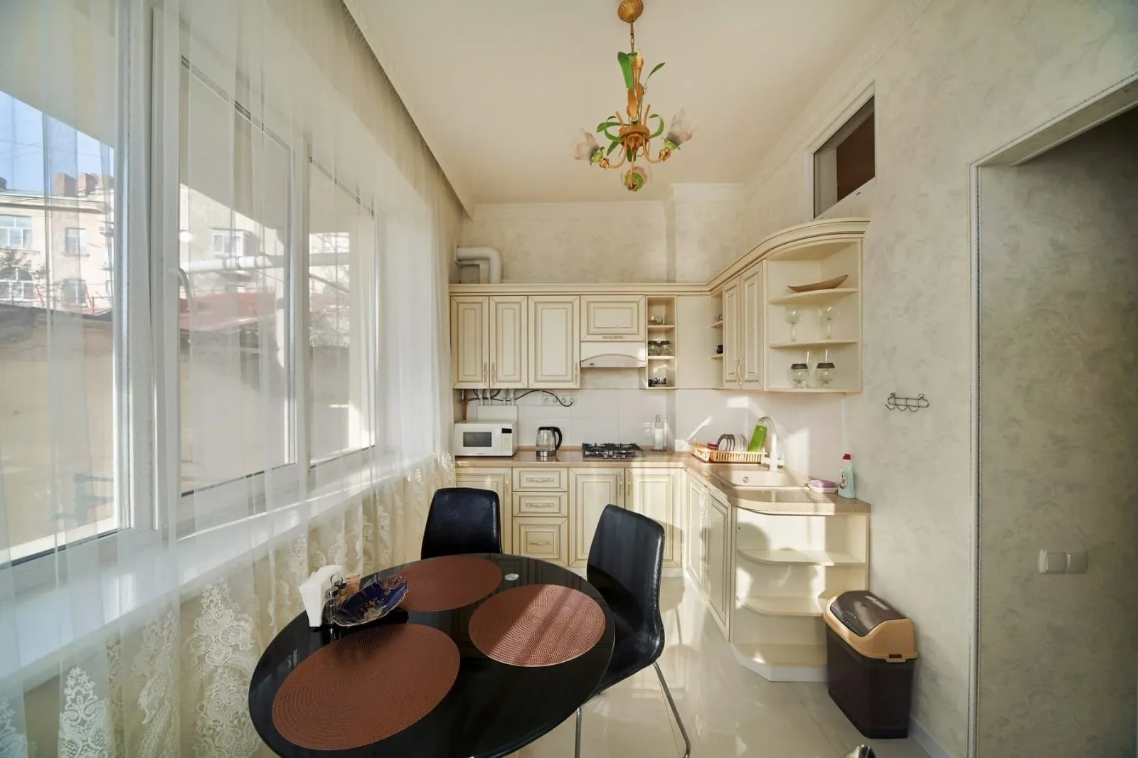 Снять квартиру посуточно в Севастополе у Графской пристани (Мокроусова 7) 15