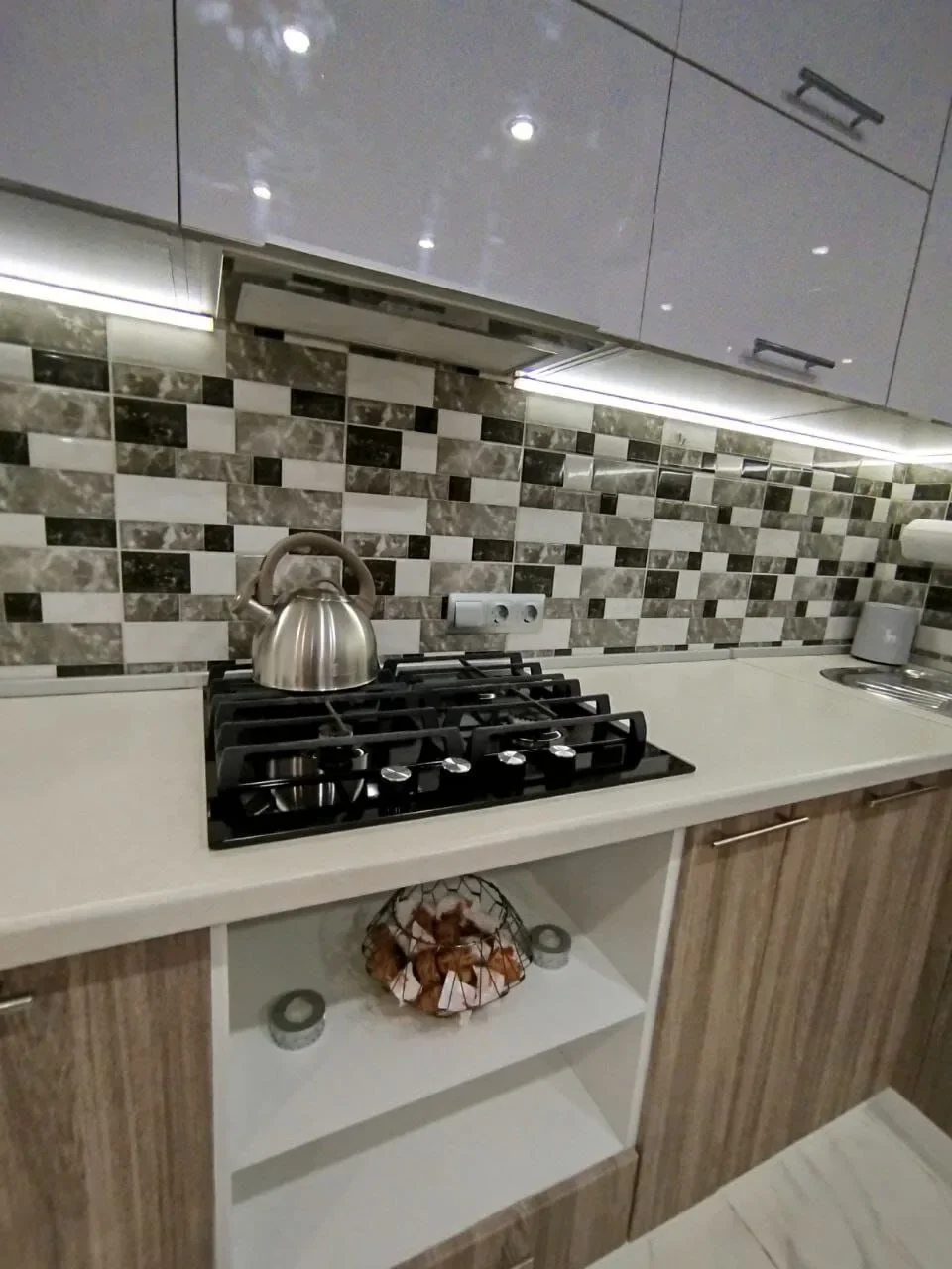 Снять квартиру посуточно в Севастополе у Херсонеса (ул Ерошенко 9) 5