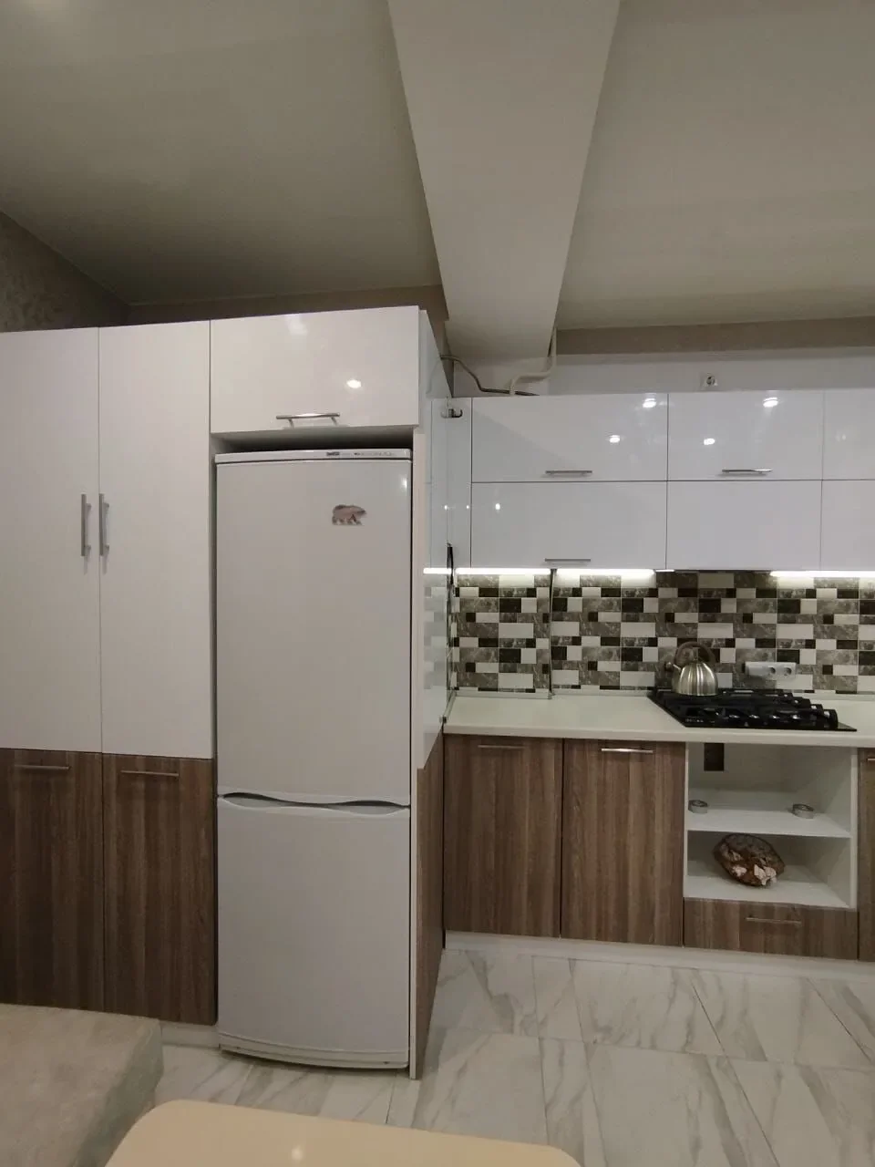 Снять квартиру посуточно в Севастополе у Херсонеса (ул Ерошенко 9) 17