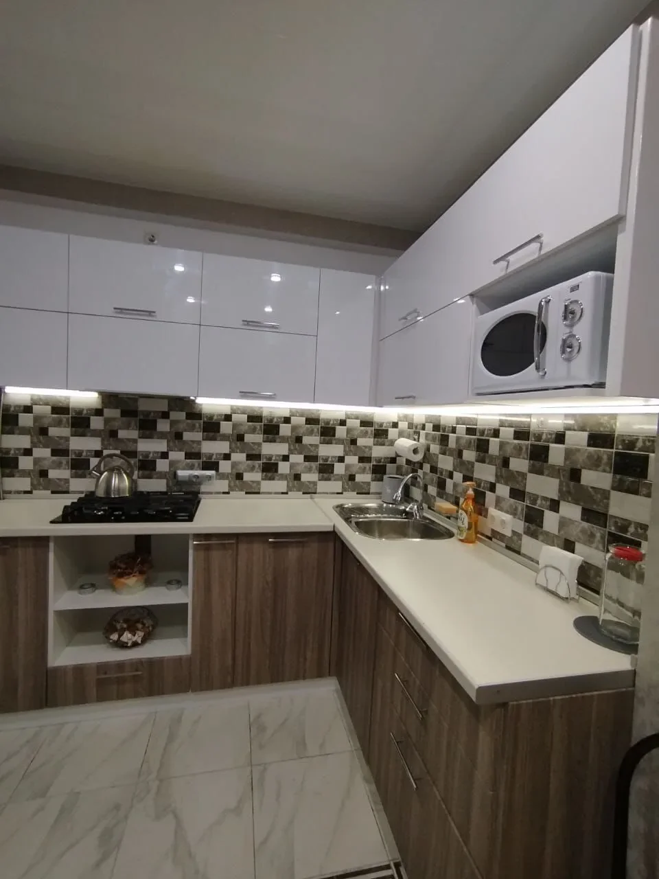 Снять квартиру посуточно в Севастополе у Херсонеса (ул Ерошенко 9) 18