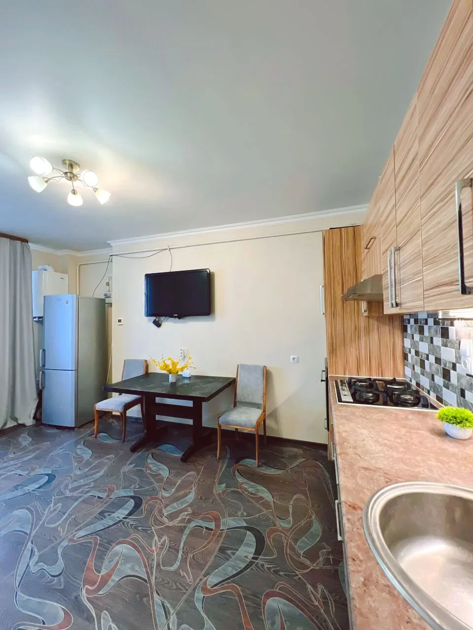 Снять квартиру посуточно в Севастополе у Сапун-горы (Горпищенко 143) 5